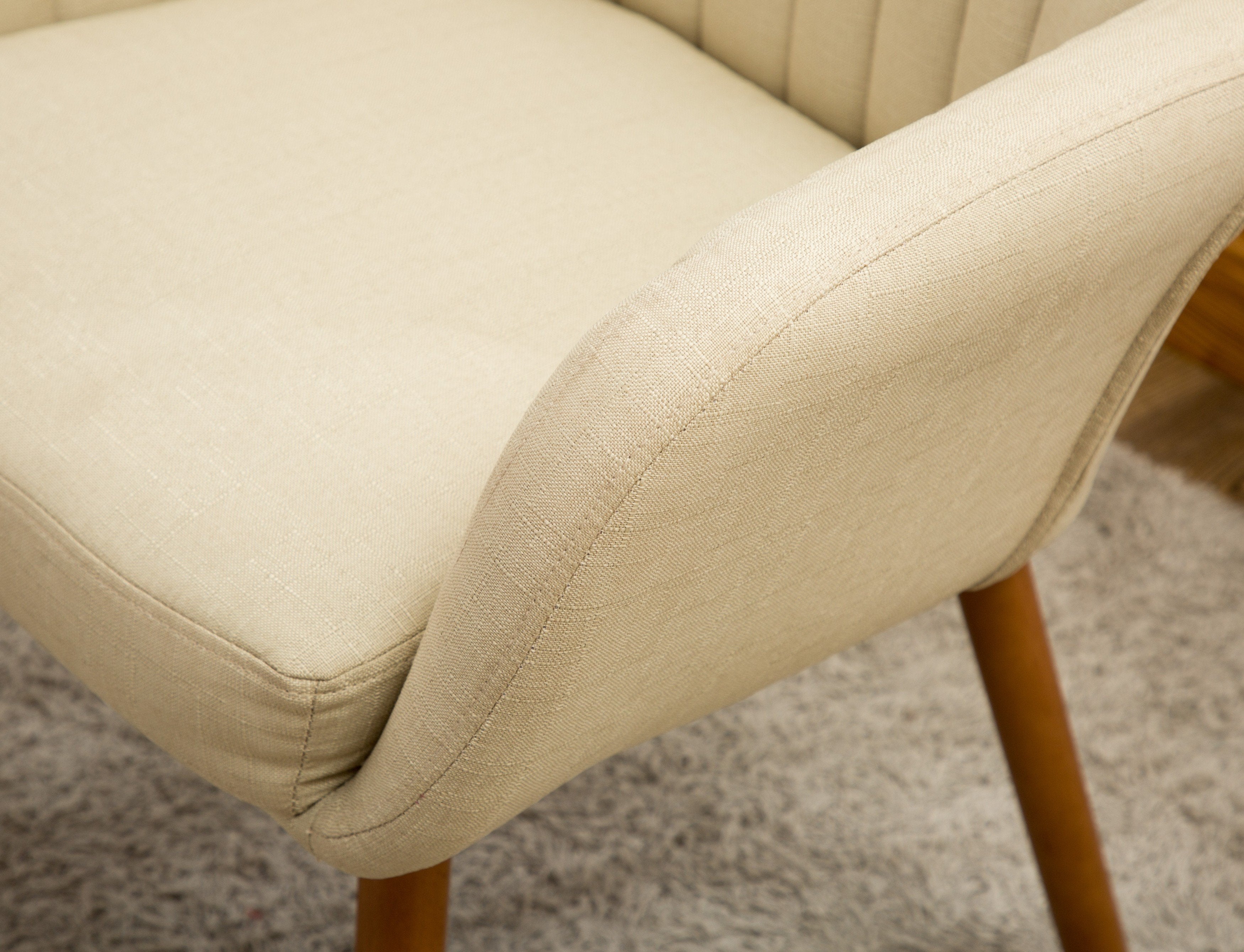 Roundhill Furniture Tuchico Modern Fabric Accent Chair - Tan Beige Upholstered Living Room Chair for Lounge, Bedroom & Office