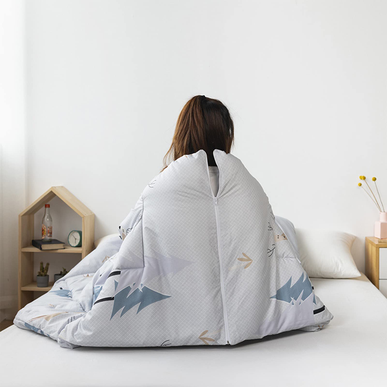 Wearable Blanket with Sleeves - Winter Warm Lazy Quilt for Adults, 150x200cm, Soft Fleece Snuggie for TV Watching & Bed Use - Removable, Single-Person Cozy Pajama Blanket for Cold Weather