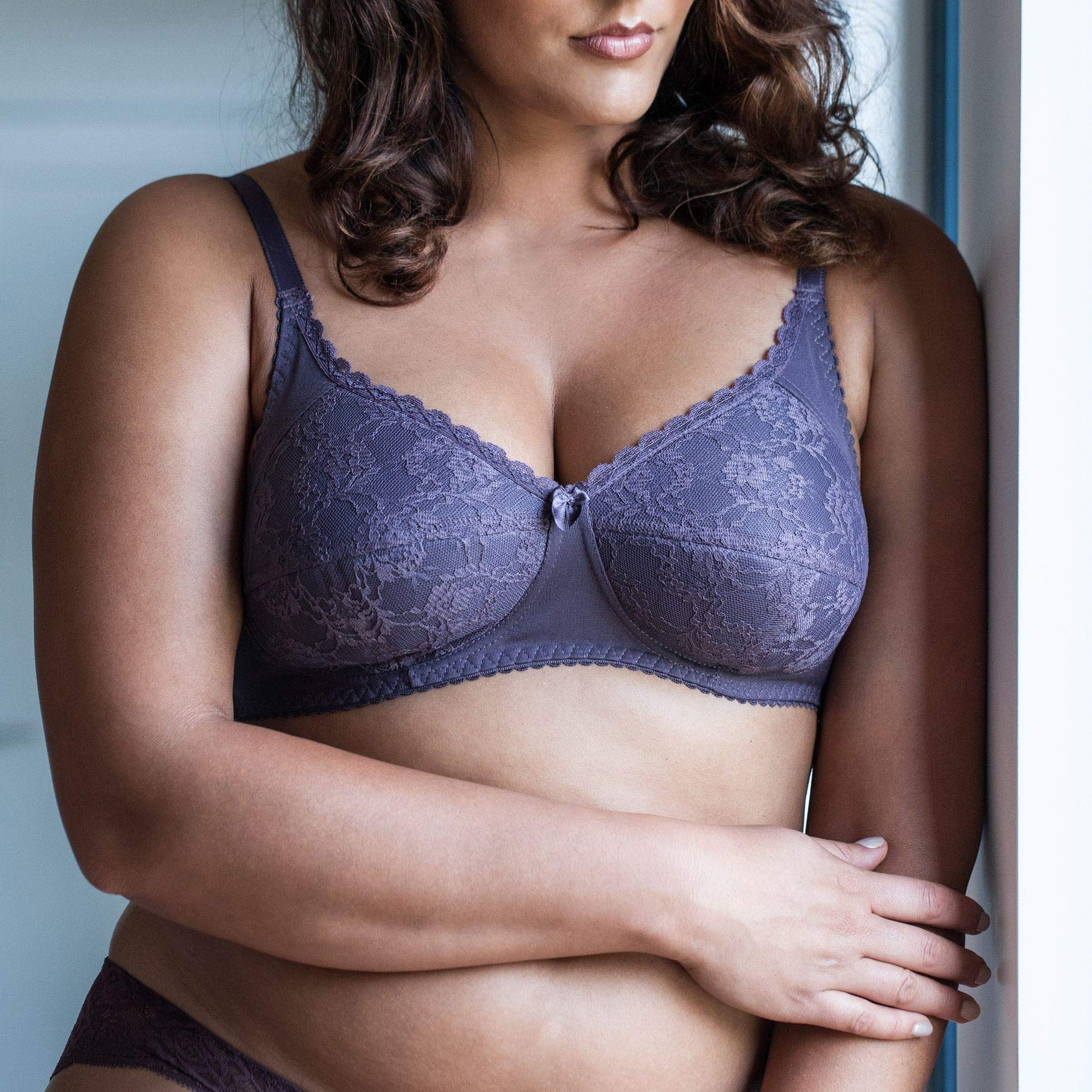 Frugue Women's Padded Wireless Plus Size Minimizer Bra - Comfortable Full Coverage Support for Everyday Wear & Active Lifestyles