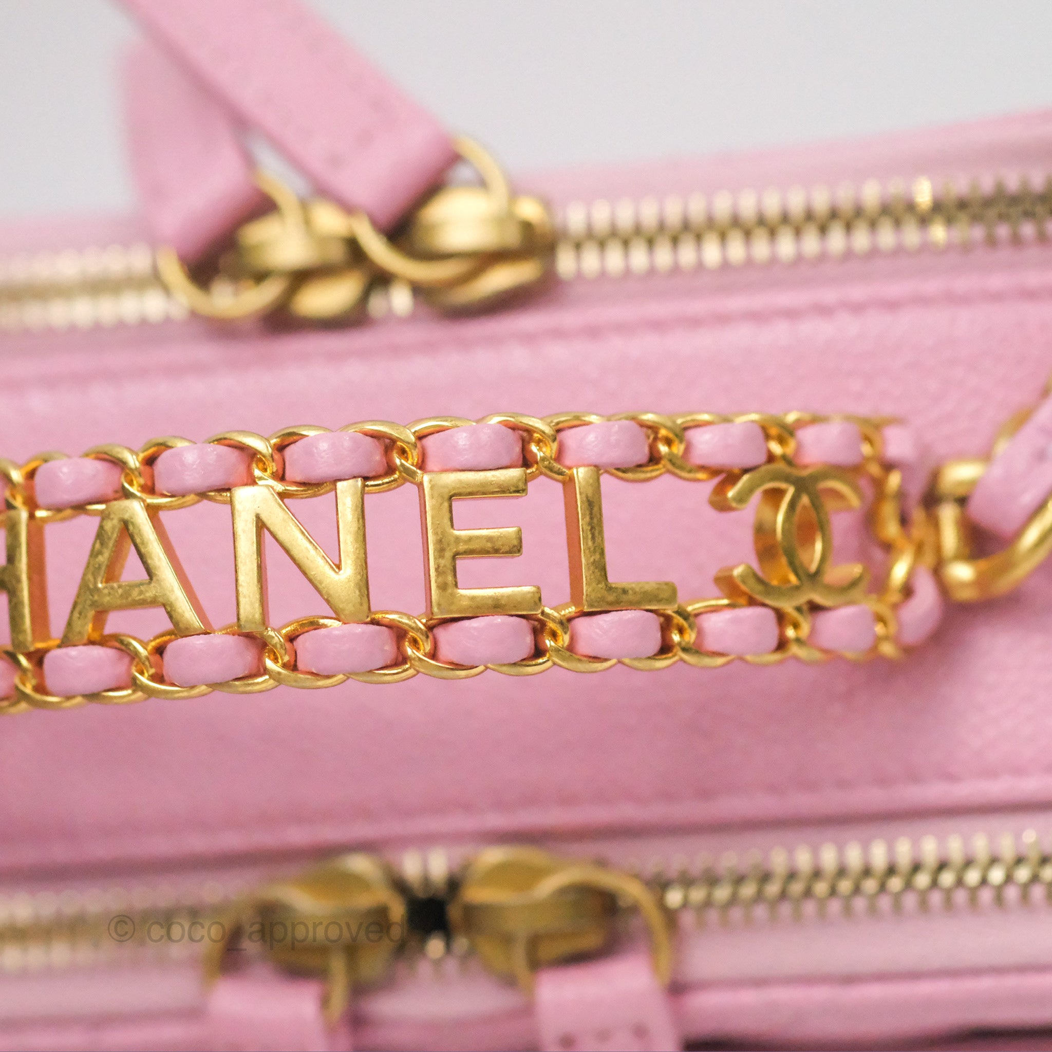 Chanel Caviar Quilted Small Vanity Case Handbag in Light Pink - Luxury Crossbody Bag for Women, Perfect for Date Night & Special Occasions
