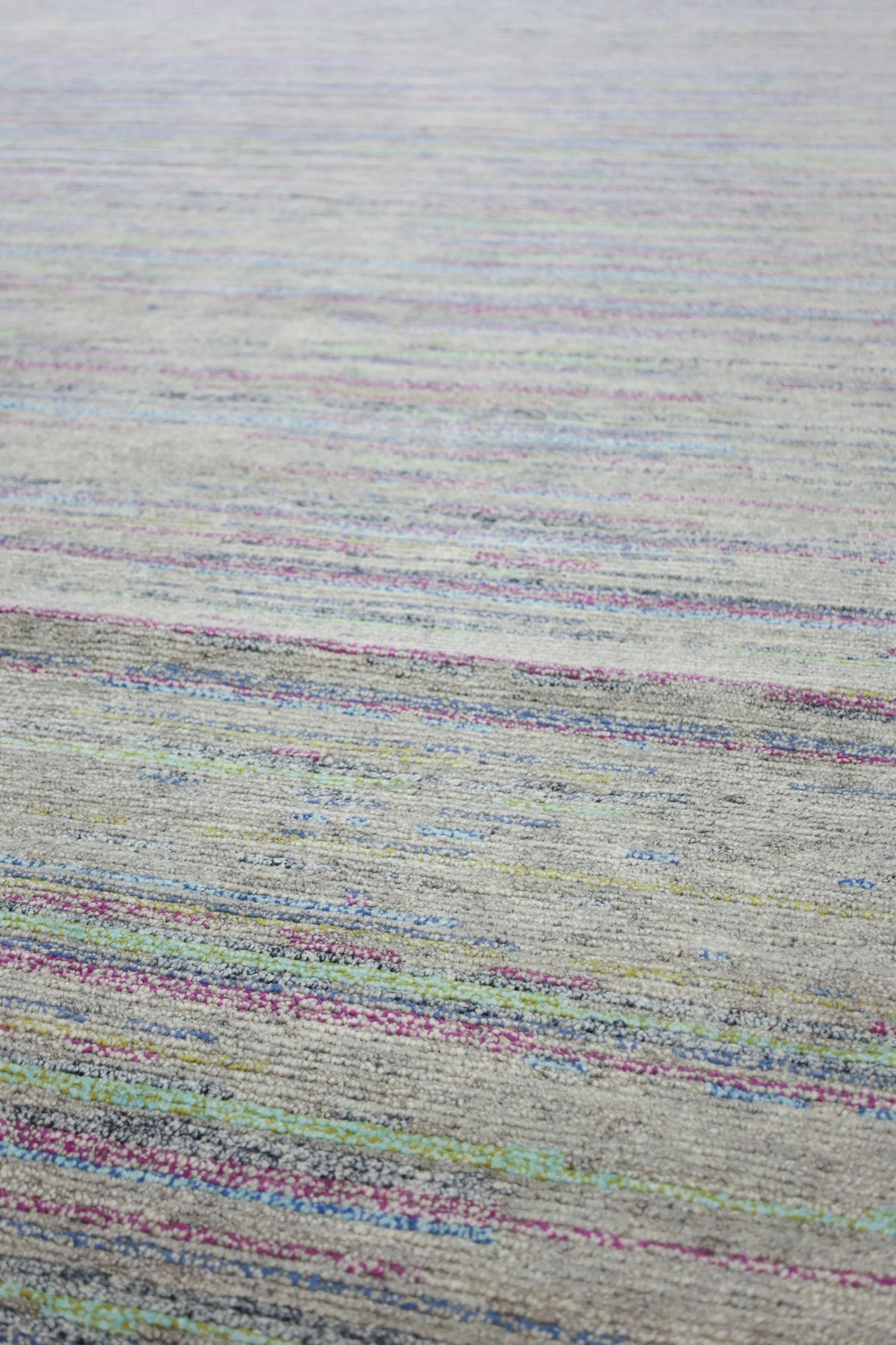 Handwoven Contemporary Area Rug - Modern Bohemian Design for Living Room, Bedroom & Office Decor | J76252