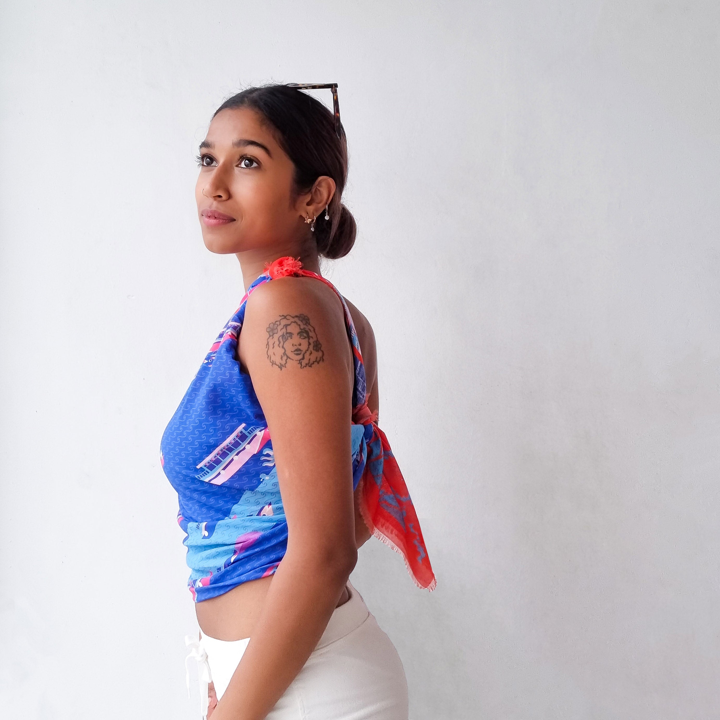 Singapore Quay Cotton Scarf - Soft & Lightweight Women's Fashion Accessory for Travel, Evening Out, and Gift Giving