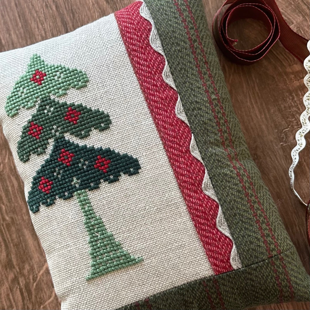 Christmas Cross Stitch Pattern - Festive Holiday Embroidery Designs for DIY Home Decor, Gifts & Holiday Crafts | Perfect for Stockings, Ornaments & Wall Art
