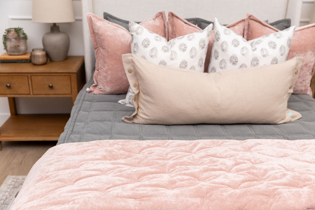 Premium Parker Luxe Blanket - Ultra Soft & Cozy Fleece Throw for Bed, Couch & Travel - Perfect for Home, Office & Gifts