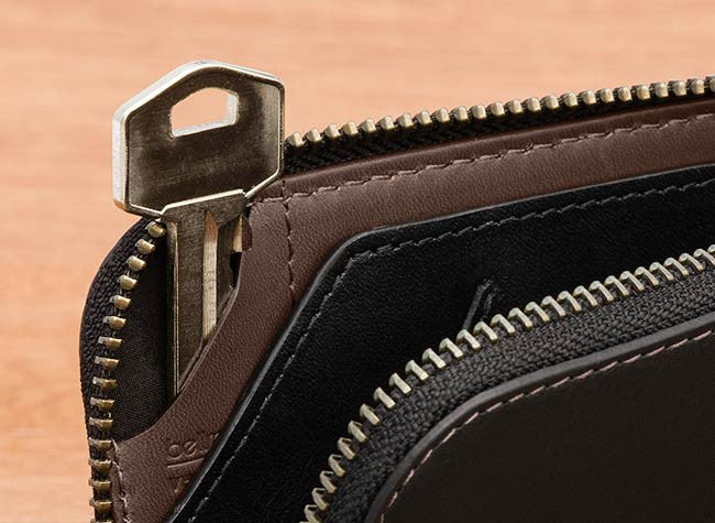 Bellroy Slim Phone Pocket Wallet for iPhone 6/6s - RFID Blocking Minimalist Wallet with Card Slots | Perfect for Everyday Carry, Travel & Business Use