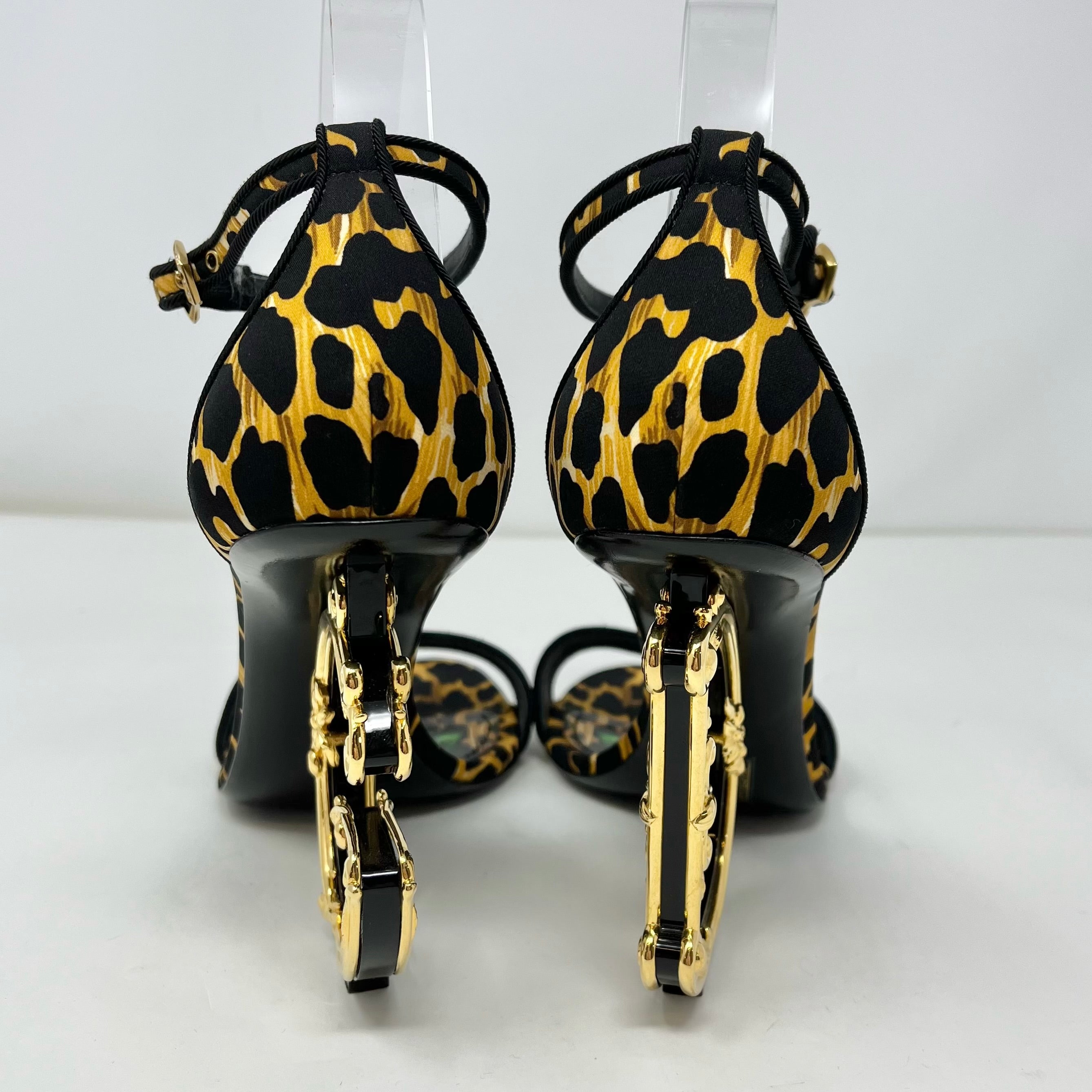 Dolce & Gabbana Women's Luxury Leather Sandals - Comfortable Designer Summer Shoes for Beach, Vacation & Casual Outings