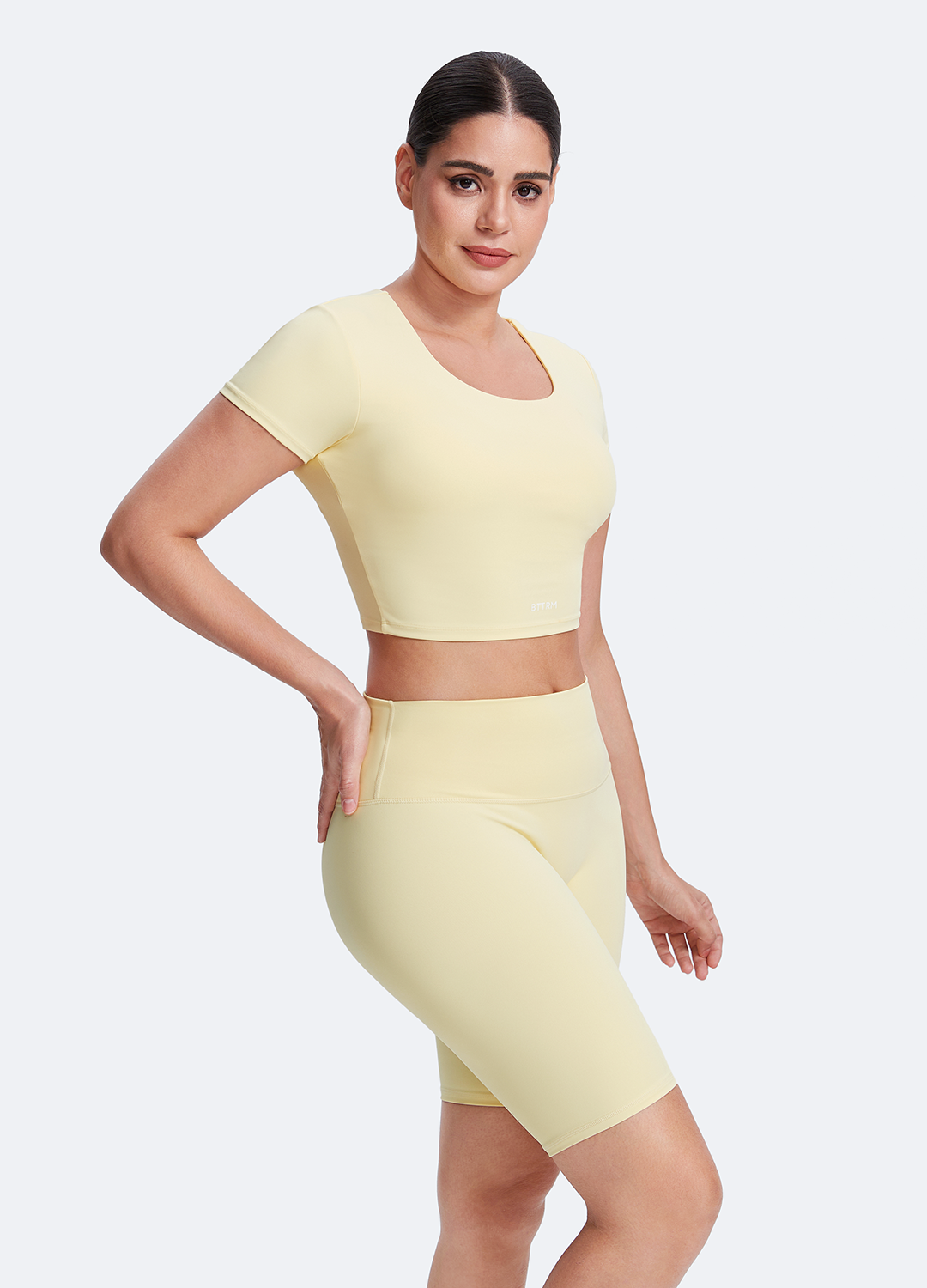 Women's Round Neck Crop Top - Trendy Short Sleeve T-Shirt for Summer | Casual Outfits, Streetwear, and Layering