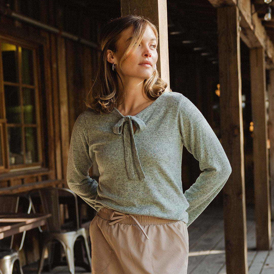 Stylish Green Mint Bow Tie Sweater for Men & Women - Perfect for Office, Parties & Casual Outfits