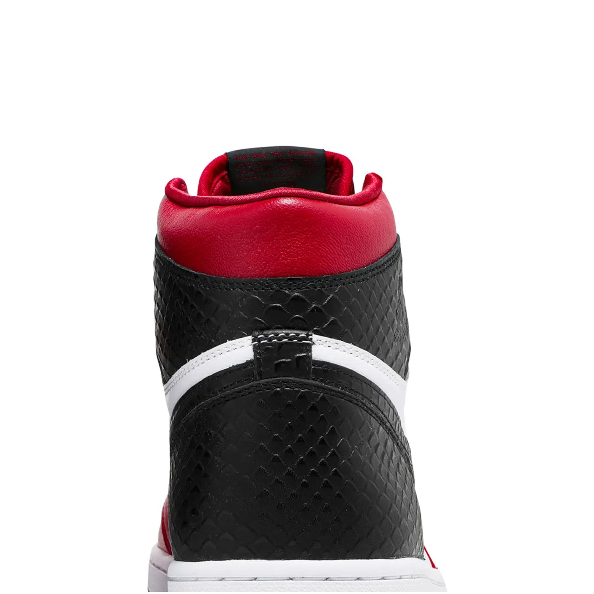 Air Jordan 1 Retro High 'Satin Snake Chicago' TD Sneakers (2020) - Men's Basketball Shoes for Streetwear & Casual Fashion