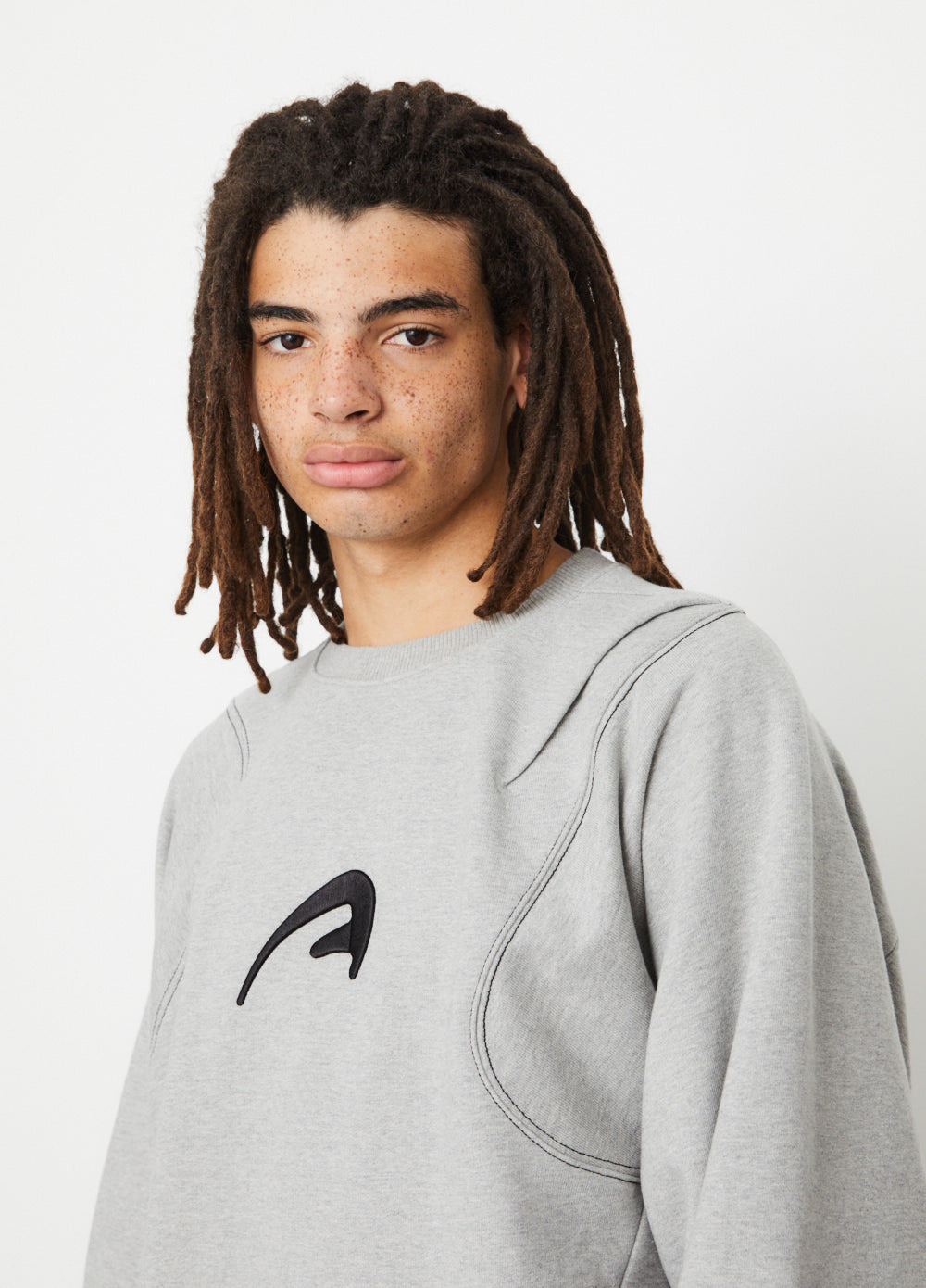 PeeC Logo Sweatshirt for Men & Women | Comfortable Cotton Pullover Hoodie | Perfect for Casual Wear, Street Style & Lounge
