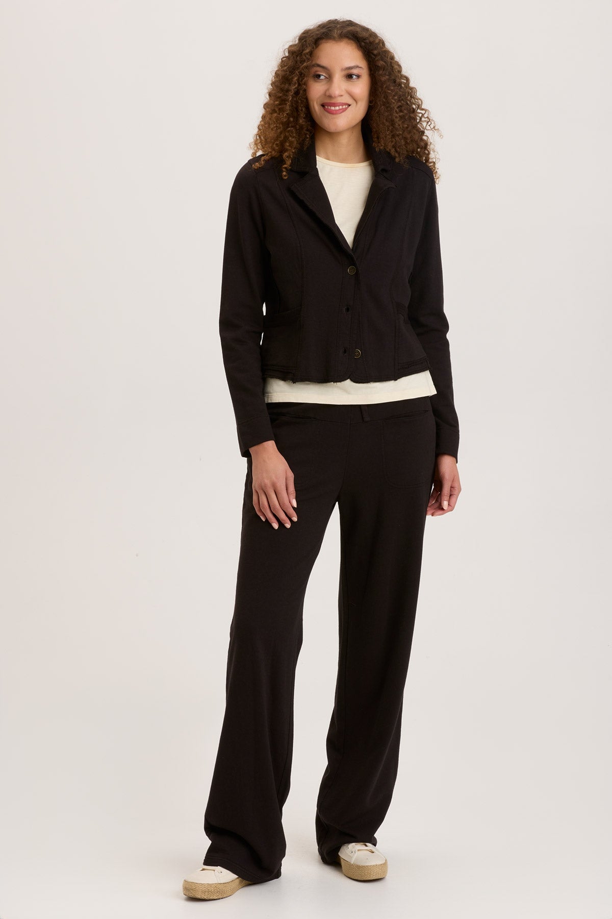 Damia Women's Black Blazer - Elegant Tailored Jacket for Office, Business, and Formal Events | Professional Workwear & Stylish Outfit