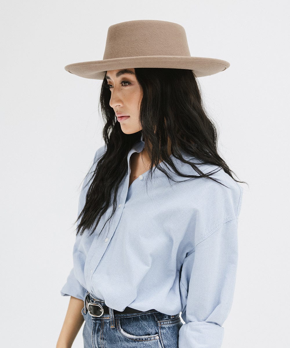 Stylish Ginger Gambler Hat for Men & Women - Vintage Western Cowboy Hat - Perfect for Halloween, Cosplay, and Country Music Festivals