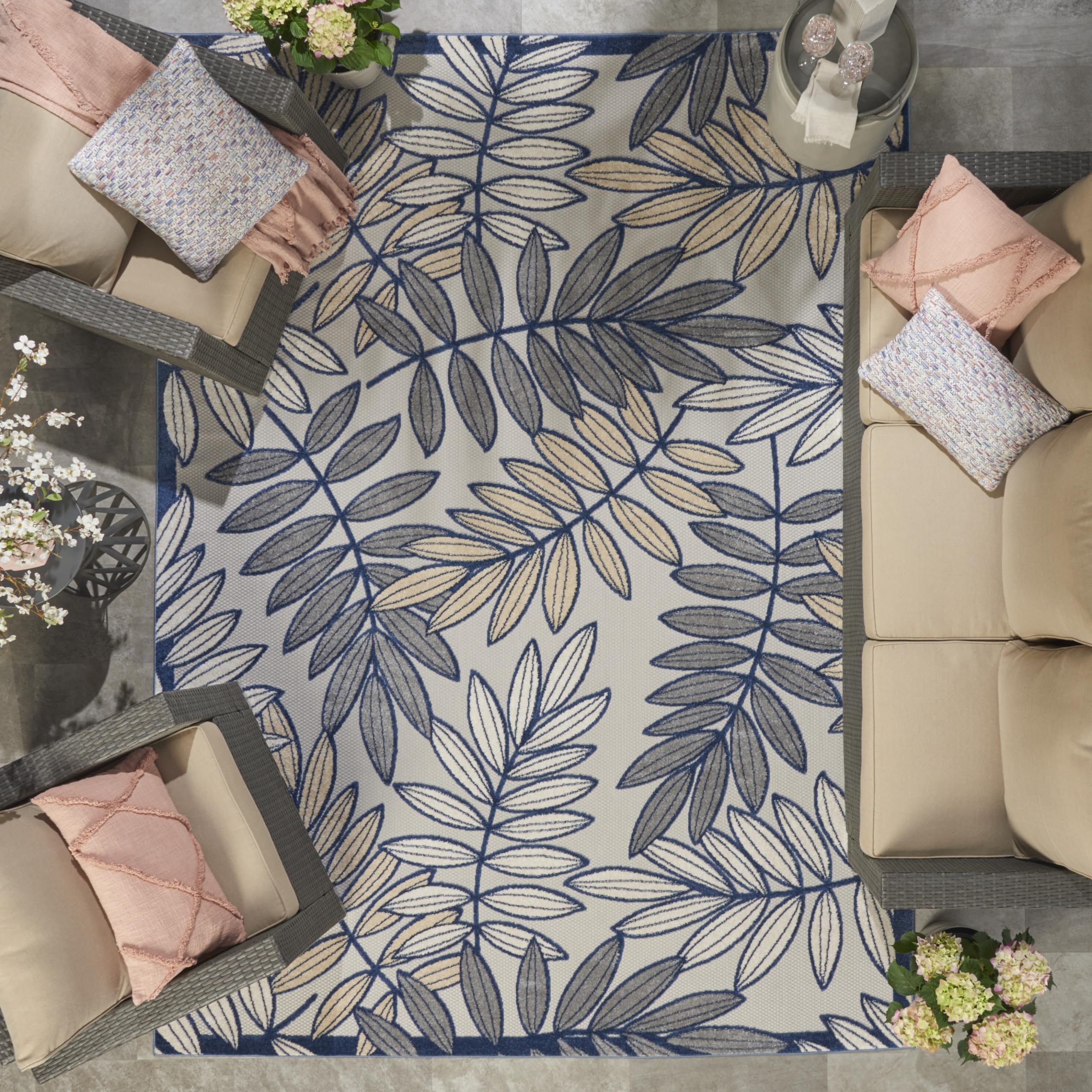 Nourison Aloha Indoor/Outdoor Ivory/Navy 7'10
