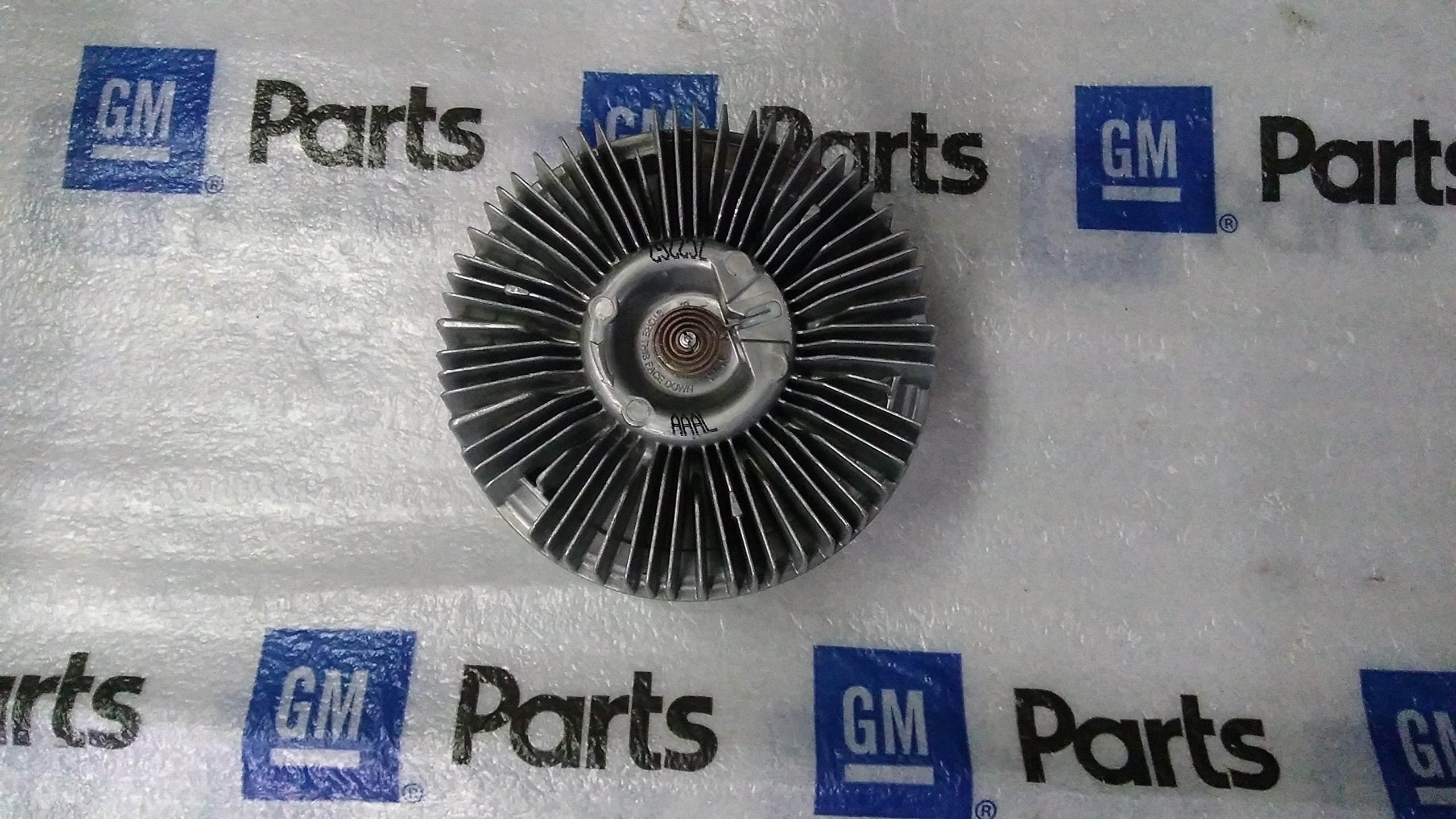 GM 20989849 Engine Cooling Fan Clutch - Replacement Part for Chevy, GMC Trucks & SUVs - Improves Cooling System Performance for Highway Towing & Hot Weather Driving