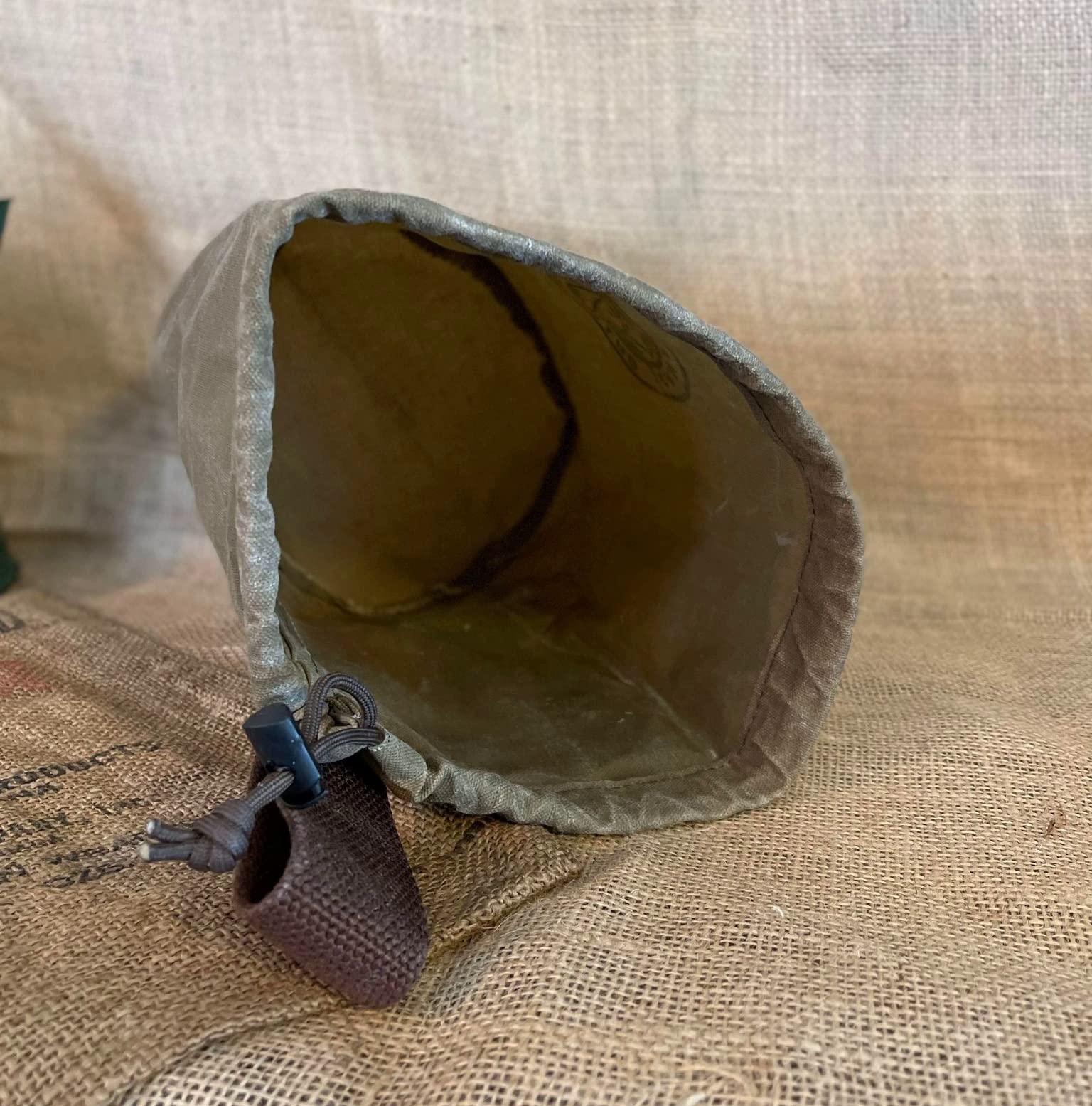 Bush Pot Bag - Durable Waxed Canvas Foragers Pouch for Camping, Bushcraft Cooking & Mushroom Collecting | Outdoor Gear for Hiking, Backpacking & Survival Scenarios