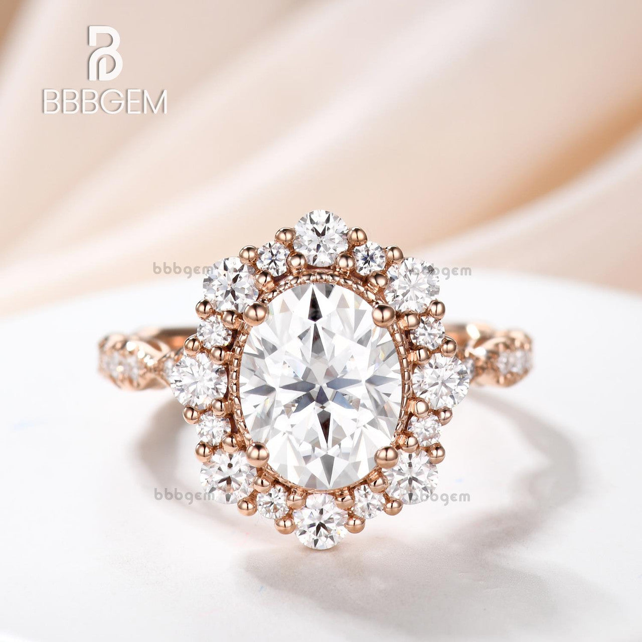Vintage 2CT Oval Cut Moissanite Halo Engagement Ring in Solid 14K White Gold - Perfect for Proposals, Weddings & Anniversary Gifts