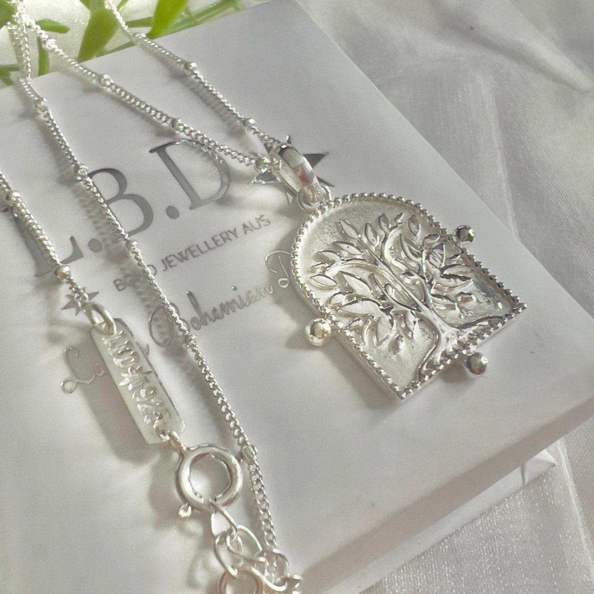 Laihas Premium Sterling Silver Tree of Life Necklace for Women - Elegant Jewelry Gift for Birthday, Anniversary & Special Occasions