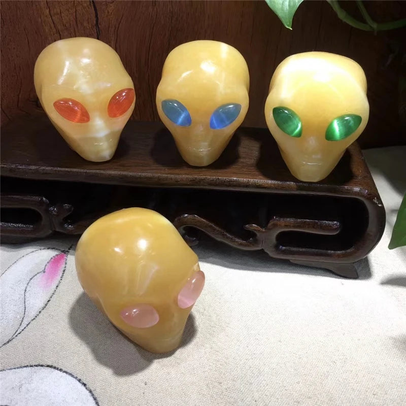 2 Inch Alien Skull Statue - Natural Healing Crystal Quartz Carving, Spiritual Gemstone Decor for Home & Office - Unique Stone Figurine Collection for Meditation, Feng Shui & Gift Giving