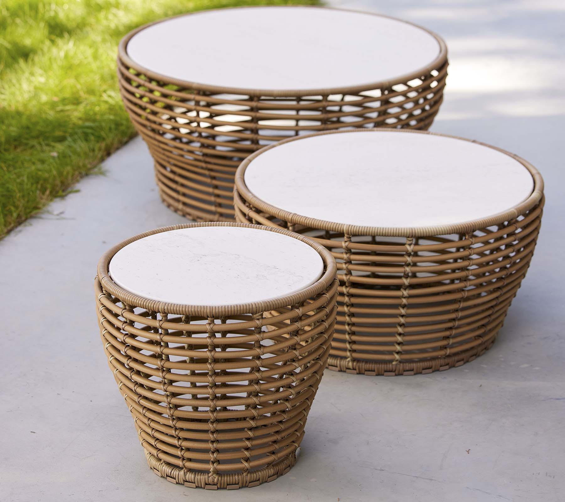 Modern Rattan Basket Coffee Table - Medium Size Round Woven Natural Fiber Ottoman for Living Room, Bedroom, or Patio Decor