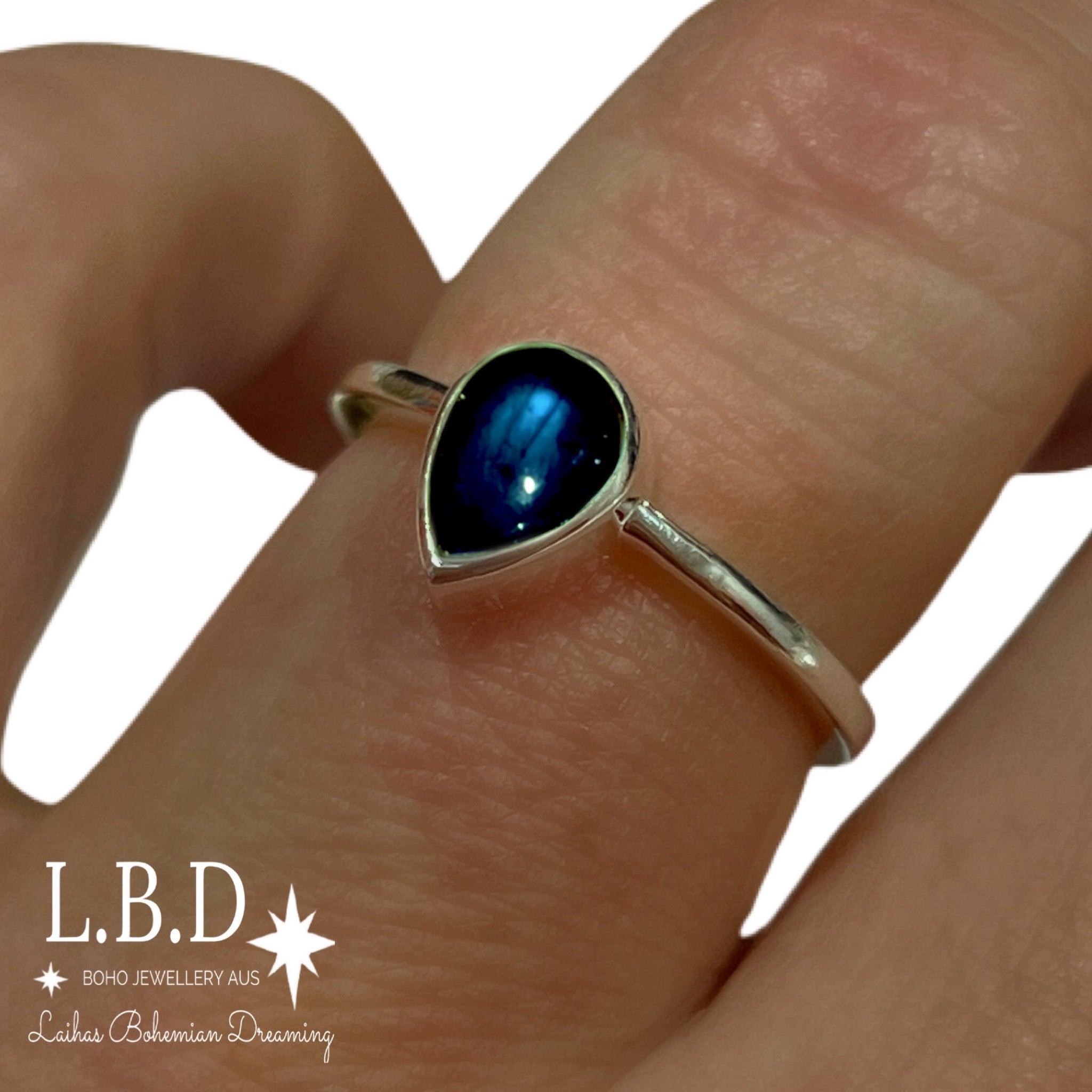 Laihas Mini Tearing Spirit Labradorite Ring for Women - Elegant Gemstone Jewelry for Daily Wear, Gift Giving & Spiritual Healing