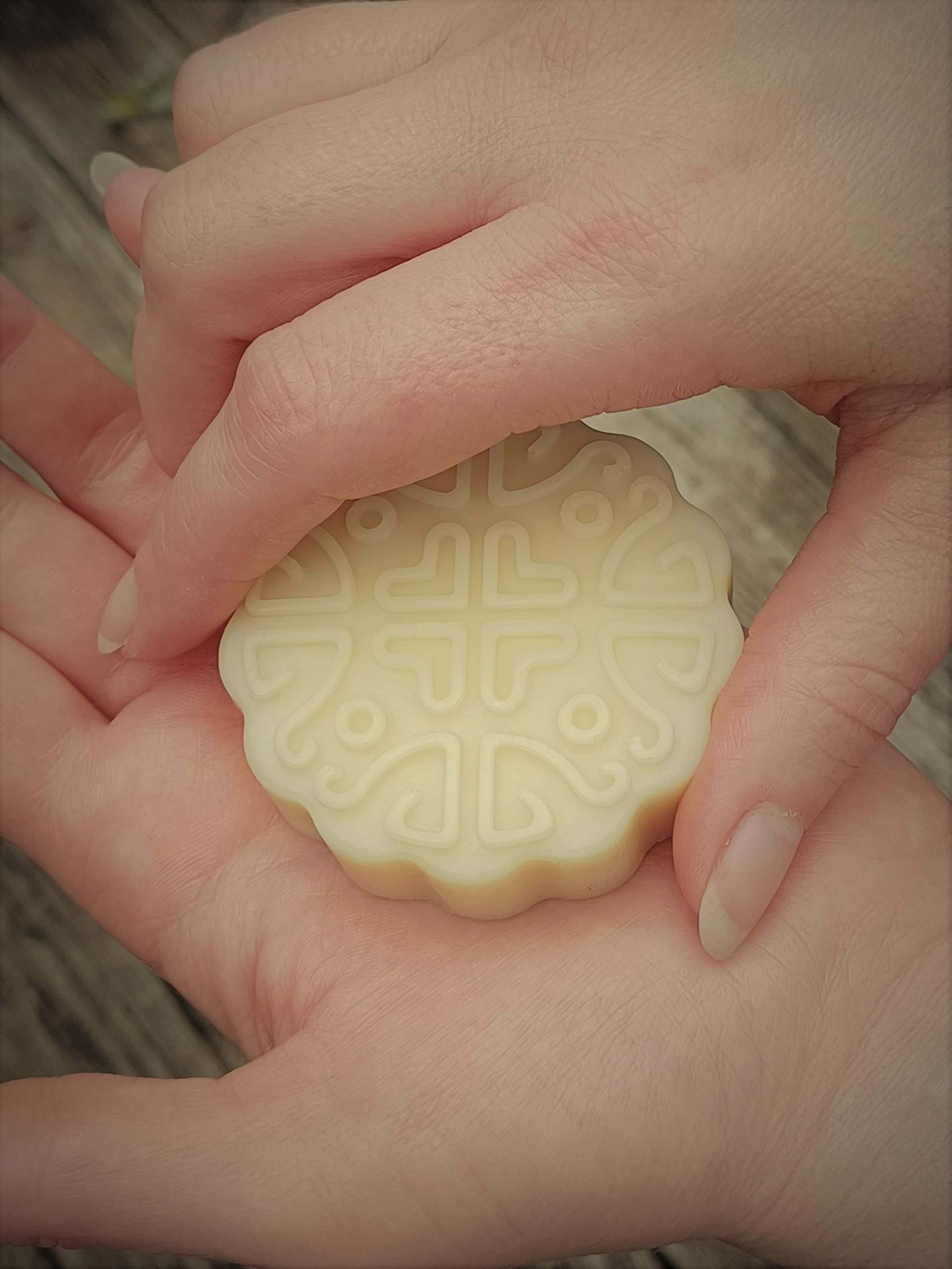 Bay Rum Lotion Bar for Dry Skin - Moisturizing Beeswax Lotion Stick with Natural Bay Rum Scent - Travel-Friendly & Eco-Friendly Solid Lotion Bar - Perfect for Hand Care, Body Moisturizer & Massage Therapy