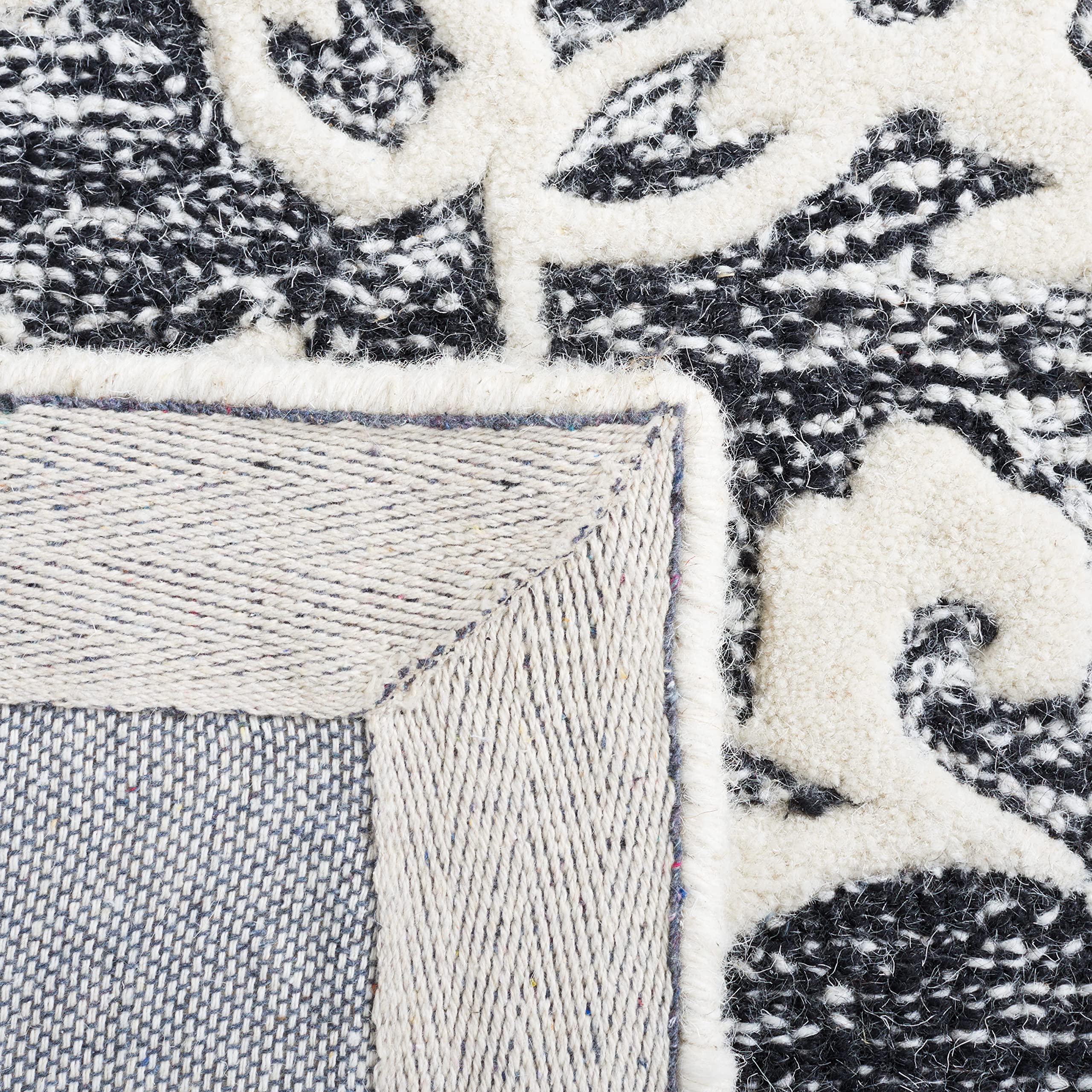 SAFAVIEH Metro Collection 6' Square Black & Ivory Wool Area Rug - Handmade Premium Quality for Living Room, Dining Room, Bedroom Decor | Soft & Durable Floor Covering for Home Interior Design