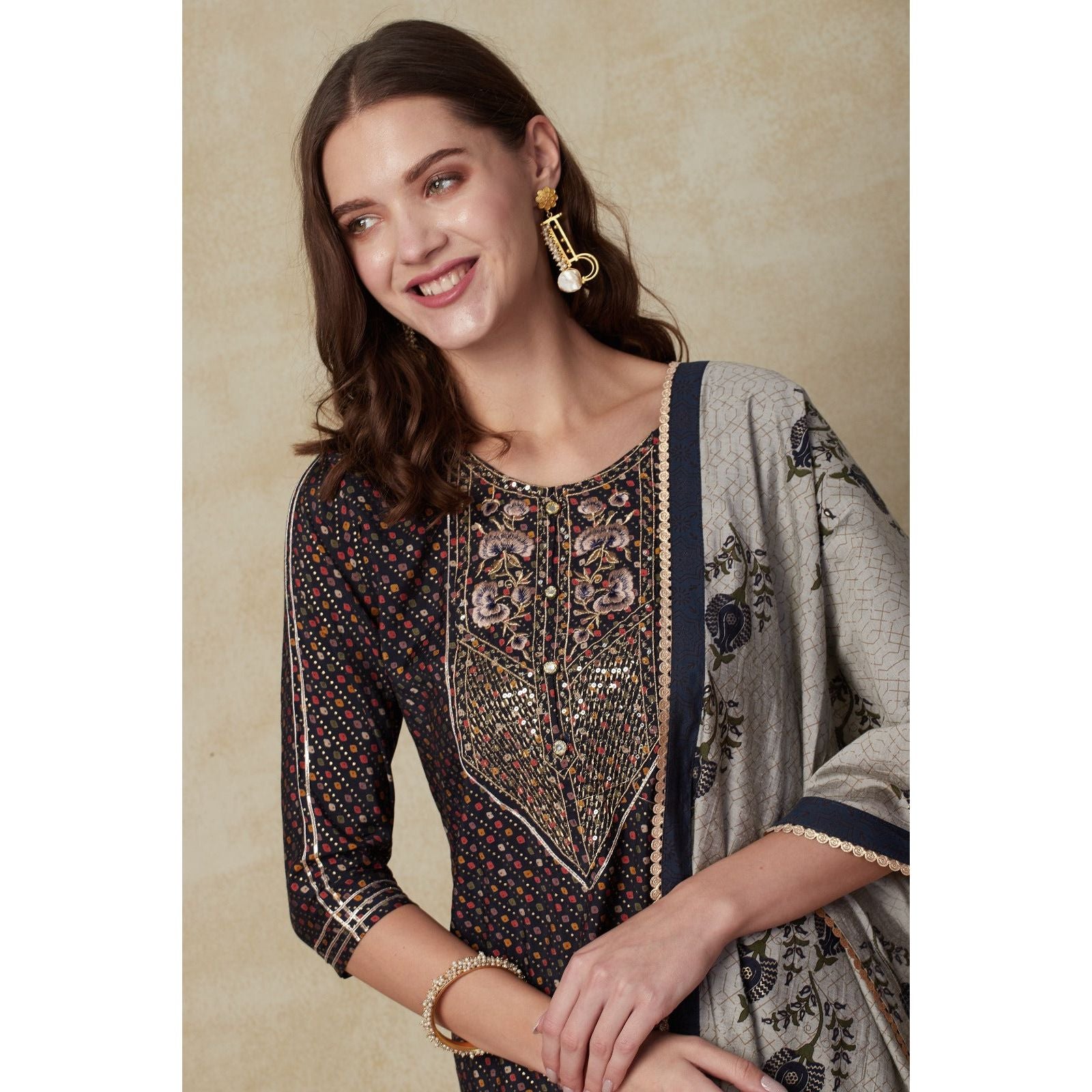 Stylish Festive Kurta Set for Women - Elegant Party Wear Outfit for Diwali, Weddings & Special Occasions