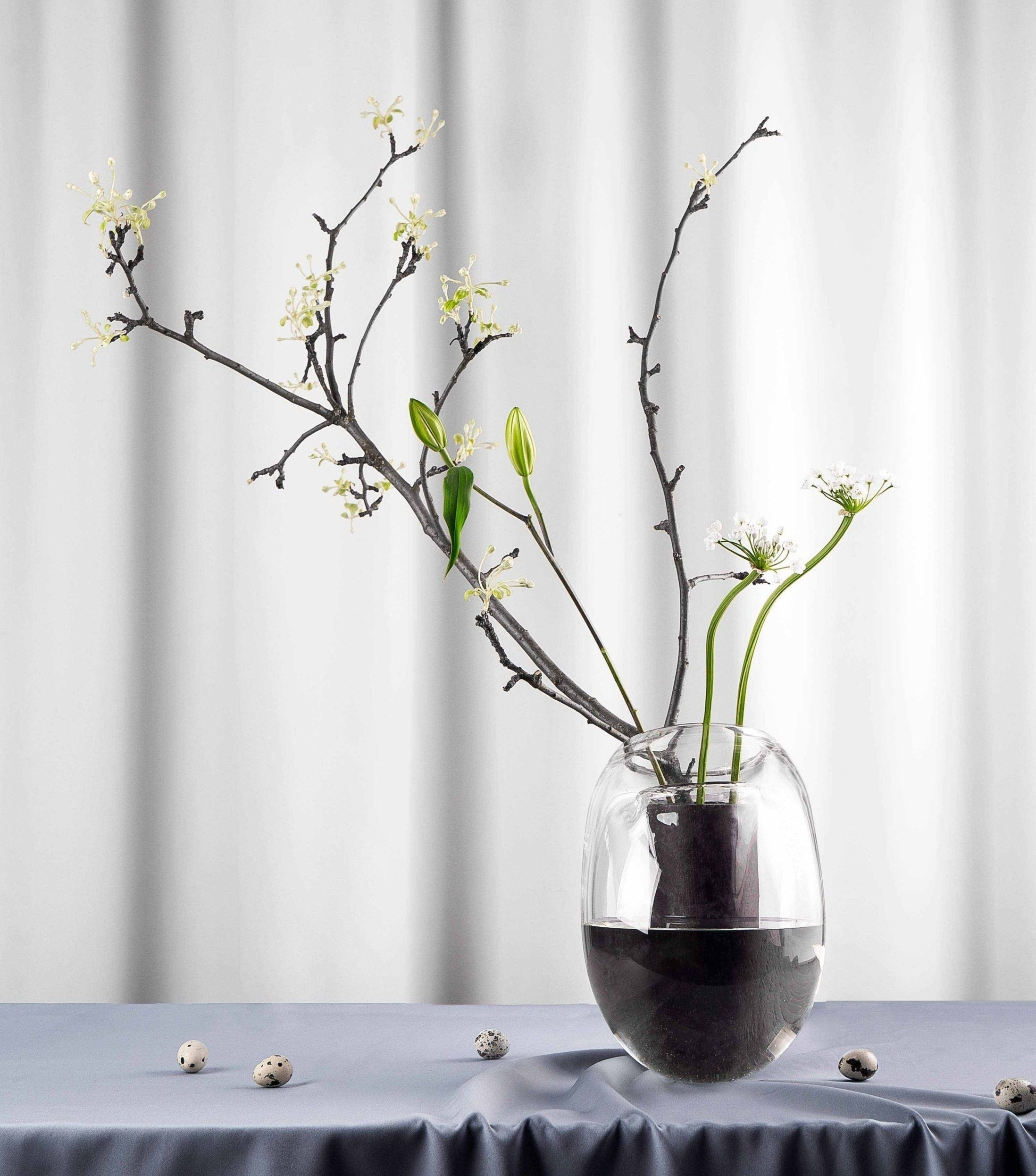Noom Gutta Boon Vase - Modern Ceramic Home Decor for Living Room, Bedroom & Office