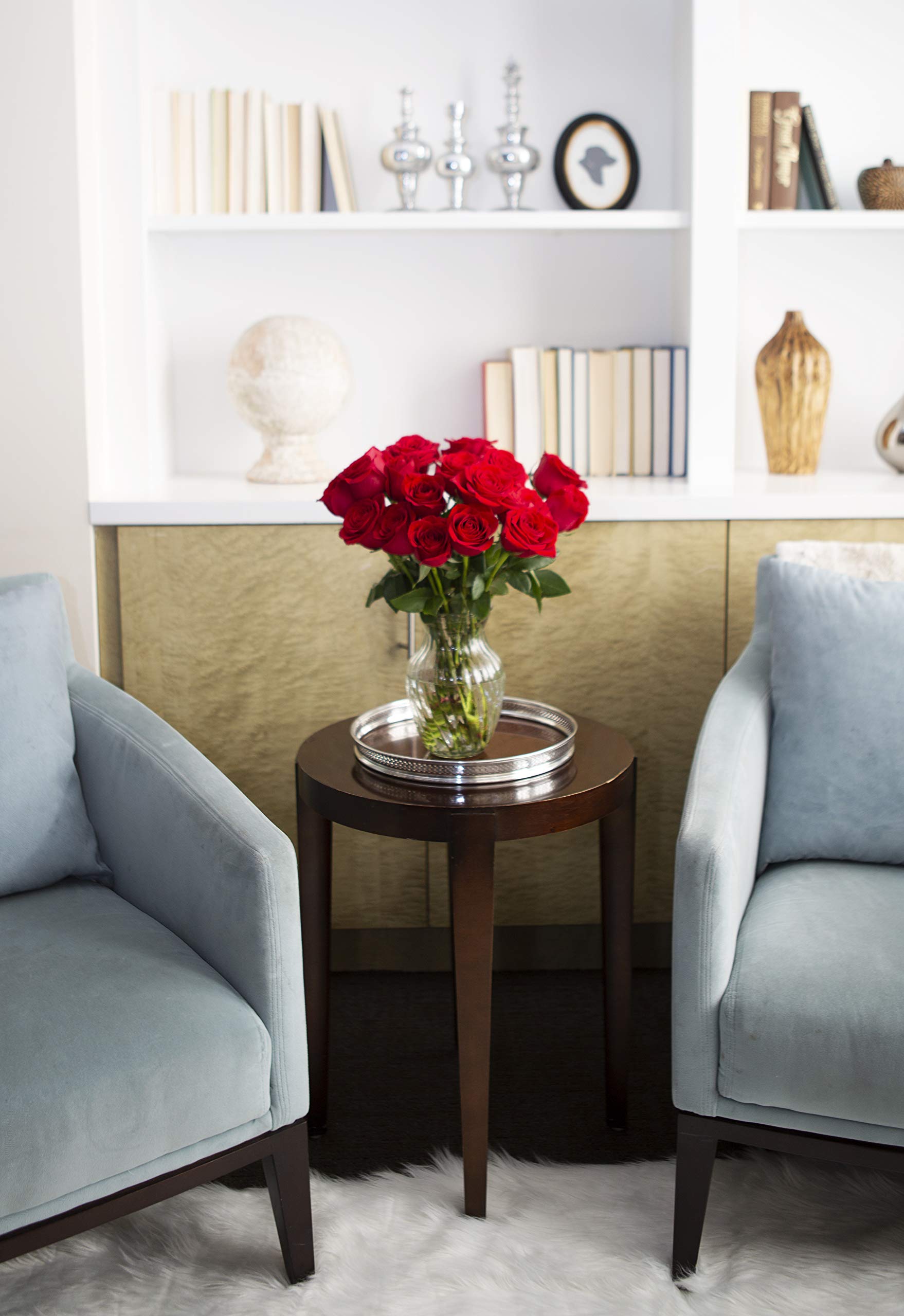 KaBloom PRIME NEXT DAY DELIVERY - Romantic Classic Bouquet of 18 Fresh Red Roses with Glass Vase - Birthday, Anniversary, Valentine's Day, Mother's Day Gift - Perfect for Weddings, Home Decor & Romantic Surprises