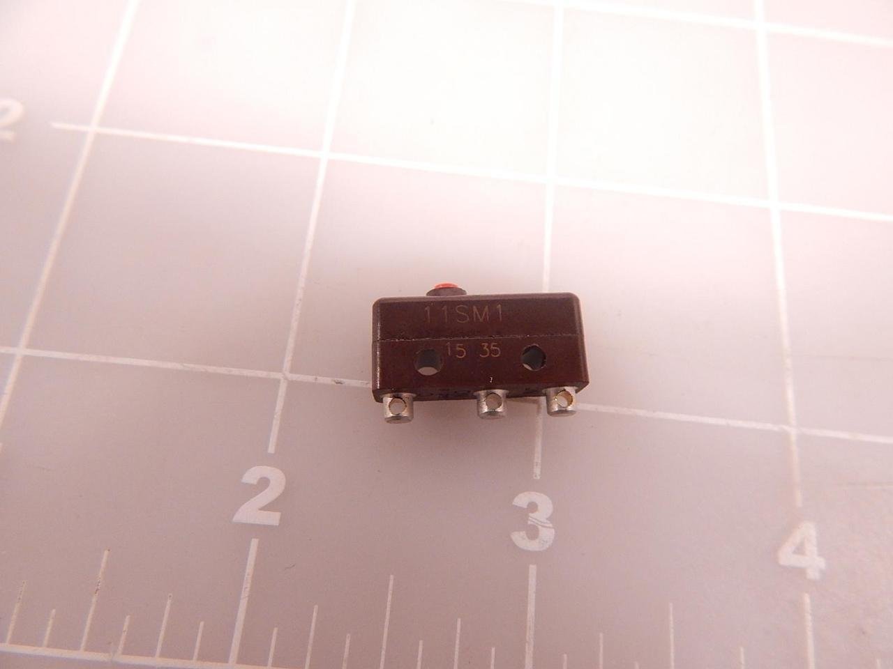 High-Quality Sub-Mini Snap Action Switch Pin Plunger SPDT 5A 250VAC - Durable Micro Switch for Appliances, Electronics, and Industrial Equipment