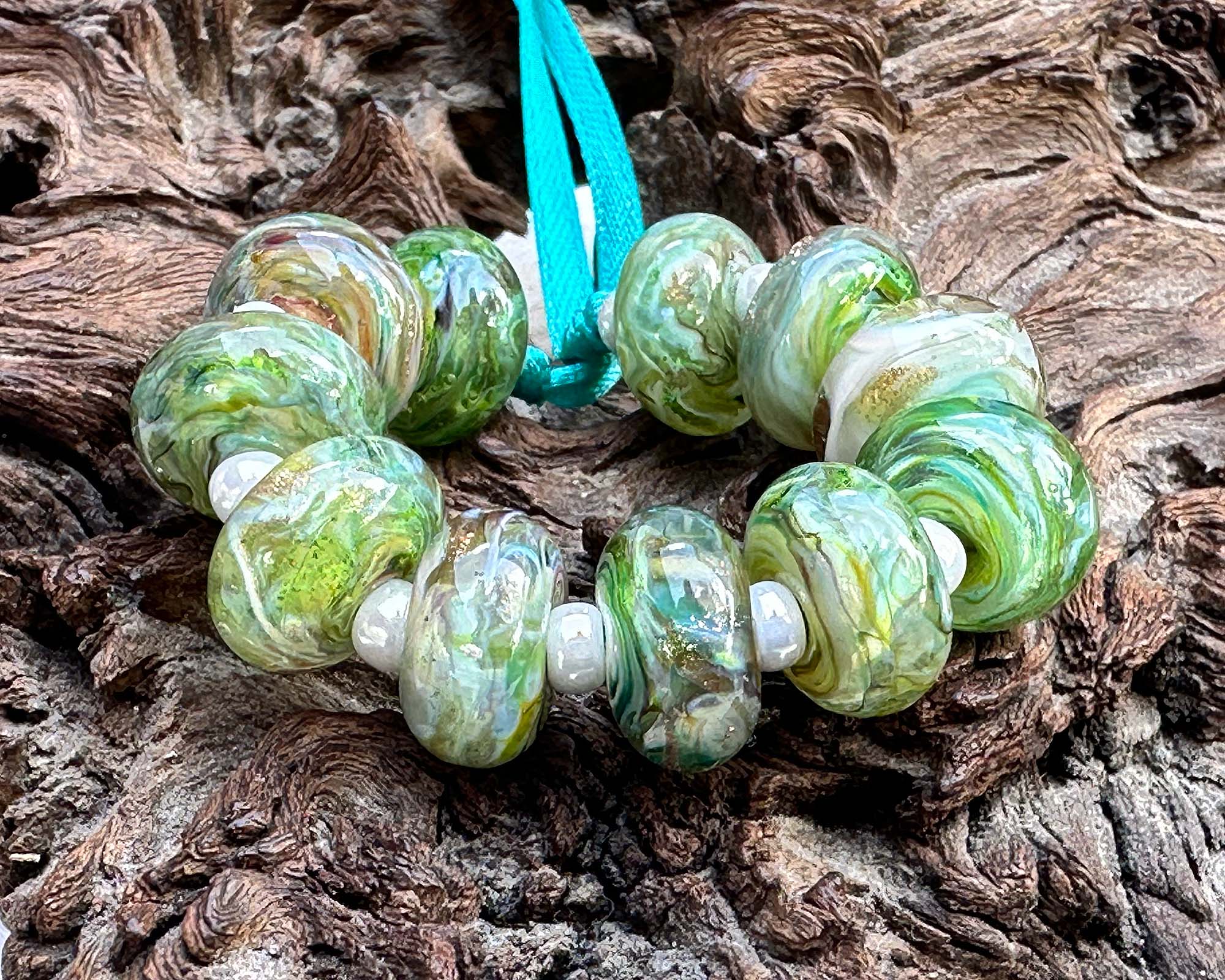 11pcs Green Emerald Glow Lampwork Glass Beads Set for Jewelry Making - DIY Bracelets, Necklaces & Craft Projects (SRA)