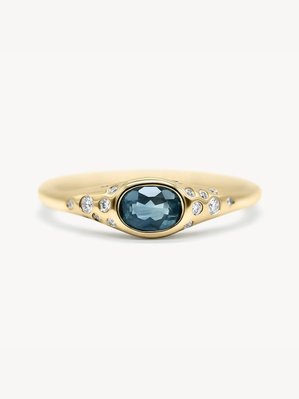 Stunning Montana Sapphire Bezel Ring - 14K Gold Vintage Wedding Band for Women | Perfect for Engagement, Anniversary & Everyday Elegance