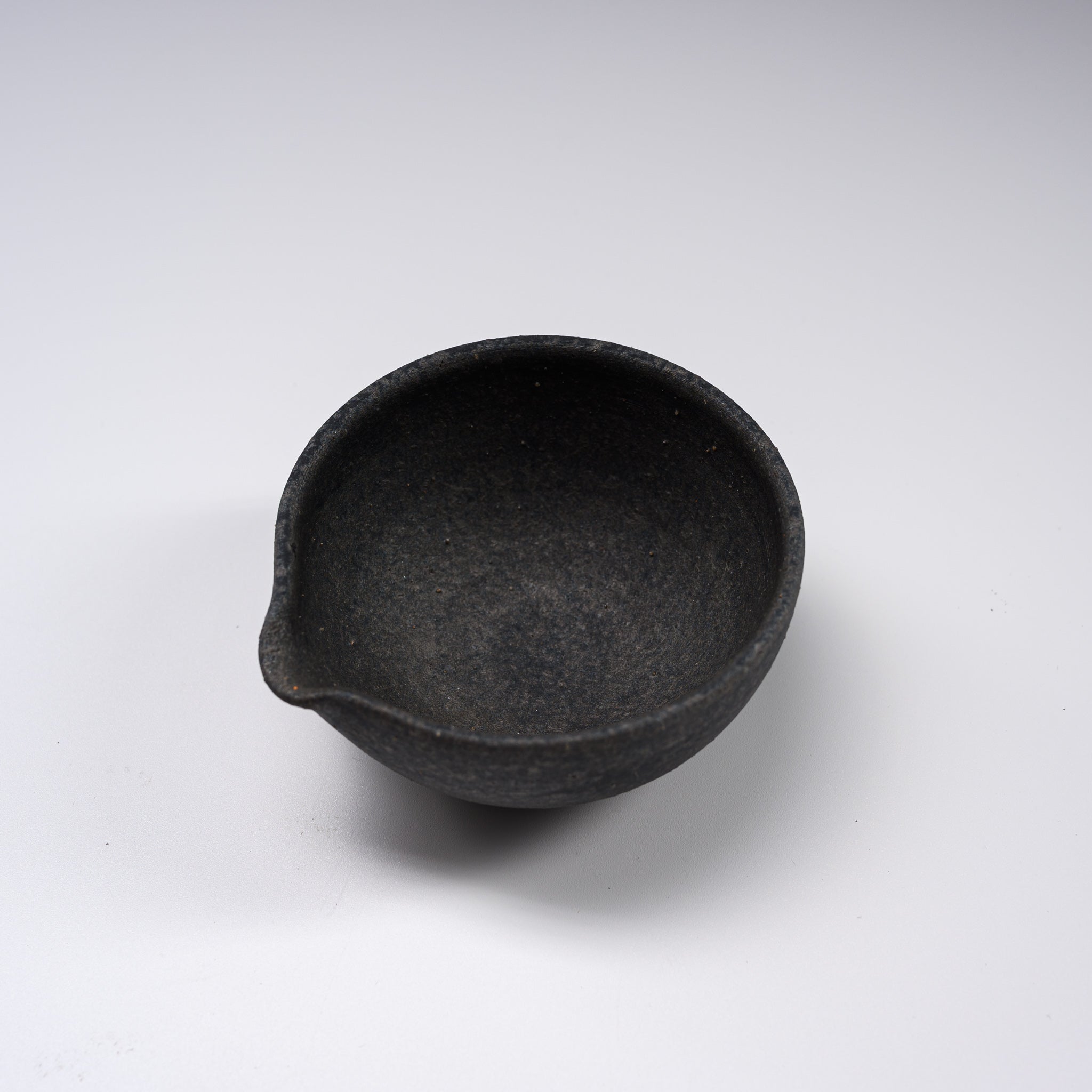 Handmade Japanese Shigaraki Ware Small Serving Bowl with Spout - Authentic Ceramic Tea Cup for Matcha, Sake & Desserts | Perfect for Japanese Tea Ceremony, Home Decor & Gift Giving