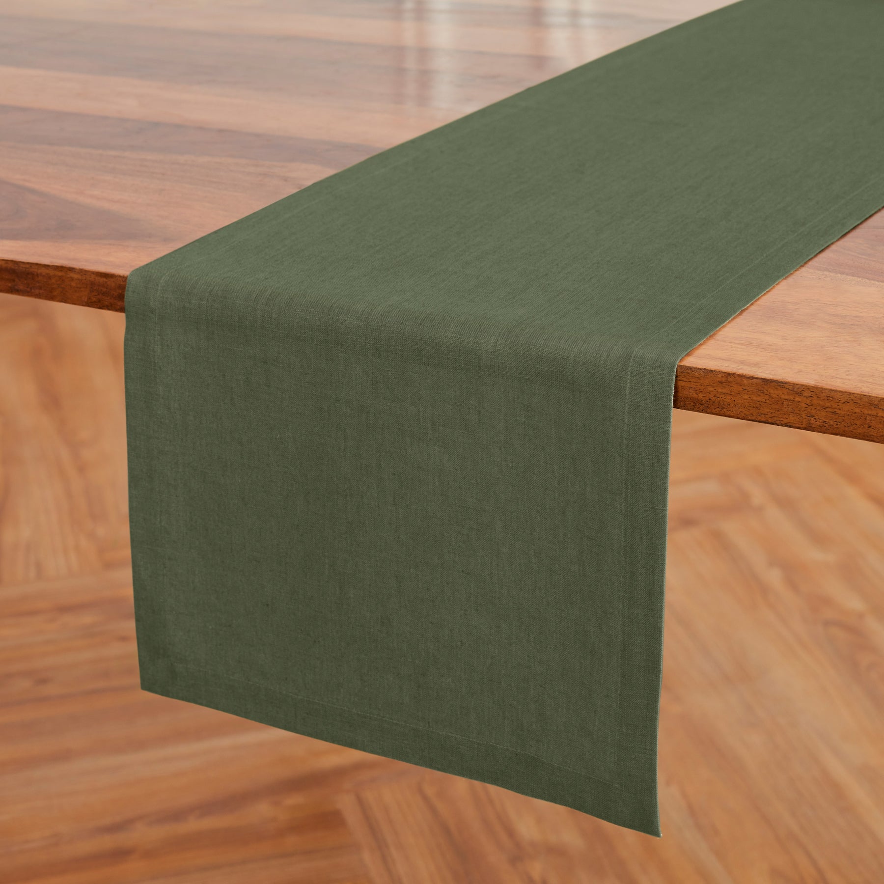Elegant Diana Medium Weight Table Runner - Perfect for Dining Tables, Weddings, and Holiday Decor