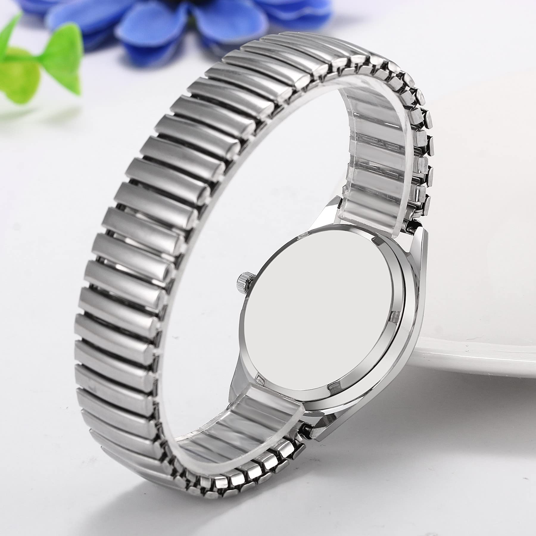 JewelryWe Women's Ultra Thin Watch - Gold/Silver Stretch Band for Easy Reading & Comfort