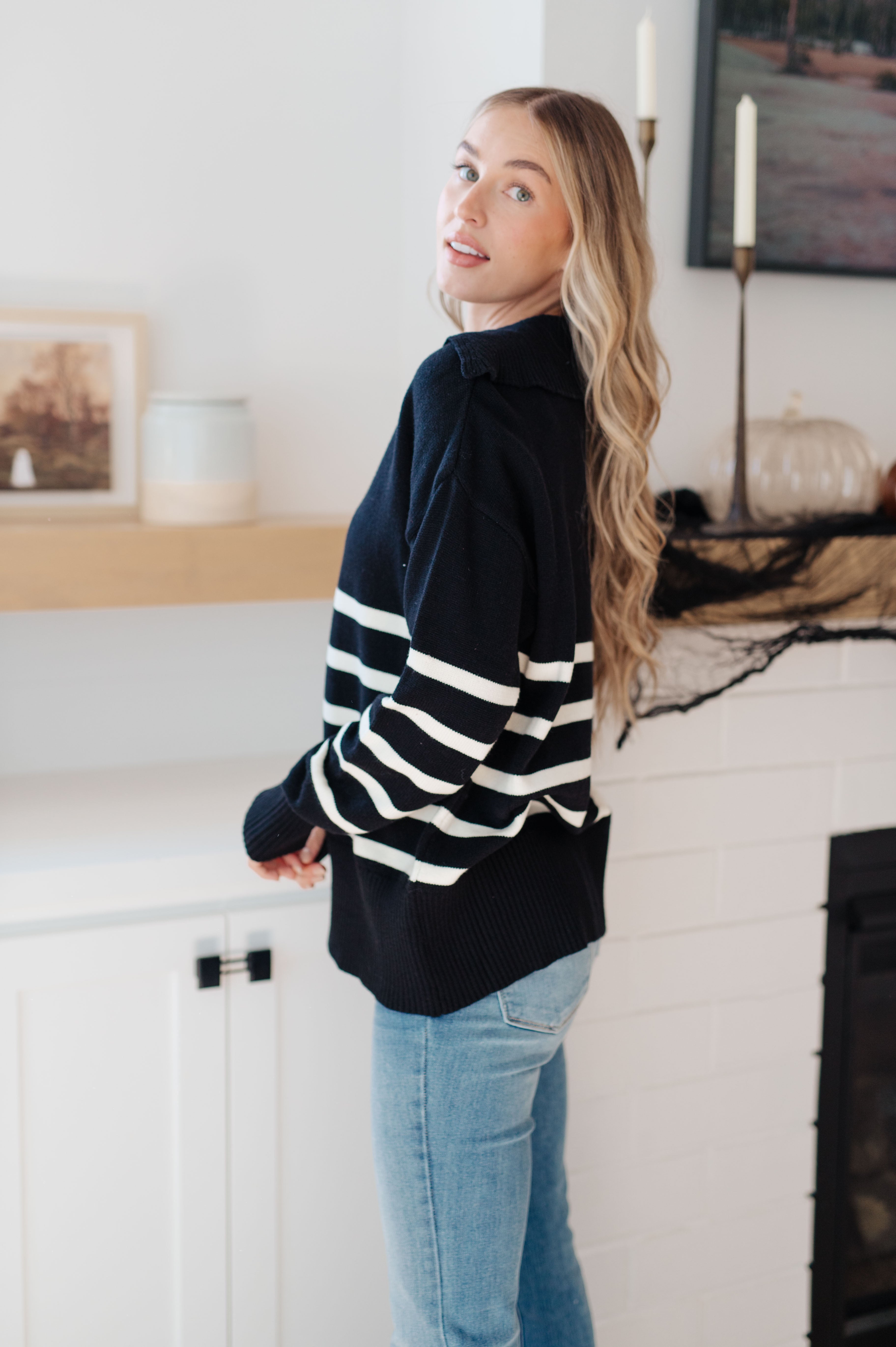 Stylish Striped Sweater for Women & Men | Cozy & Trendy Pullover | Perfect for Fall & Winter Outfits | Casual, Office & Date Night Wear