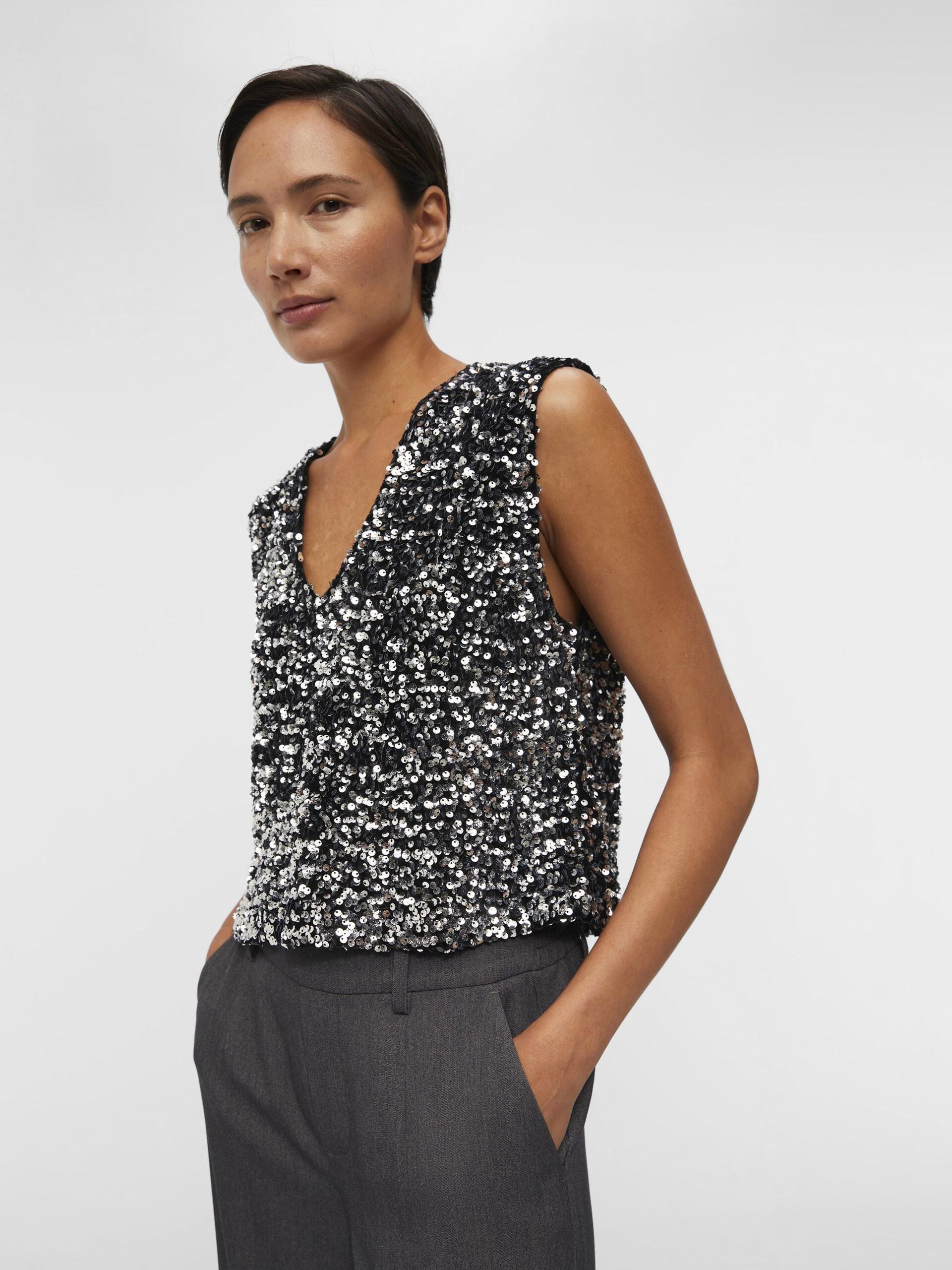 JINNE Sequin Top with Magnetic Closure - Sparkly Party Shirt for Women, Night Out, Clubwear, and Special Occasions
