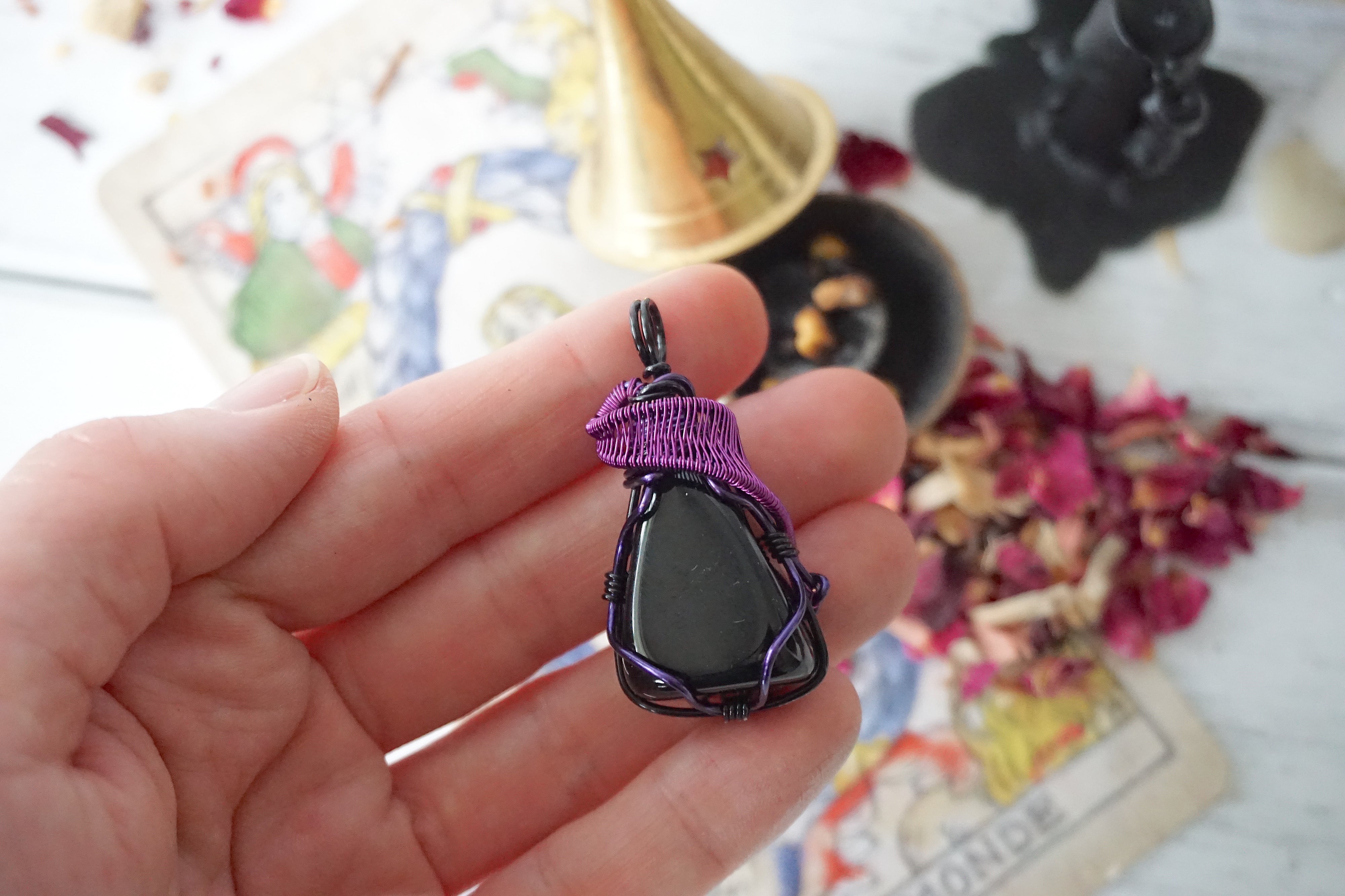 AURA OBSIDIAN COLLECTION - Obsidian Violet Necklace for Women | Elegant Healing Crystal Jewelry for Meditation, Yoga & Spiritual Protection | Perfect Gift for Birthdays & Anniversaries