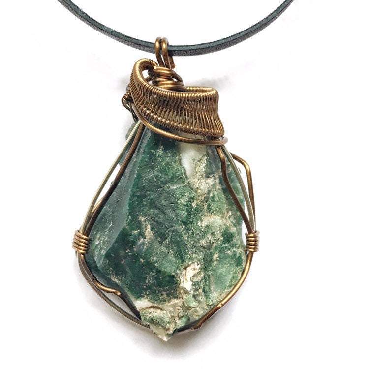 Original Raw Bloodstone Crystal Pendant Necklace - Natural Healing Stone Jewelry for Protection & Vitality | Perfect for Meditation, Energy Work & Spiritual Gifts