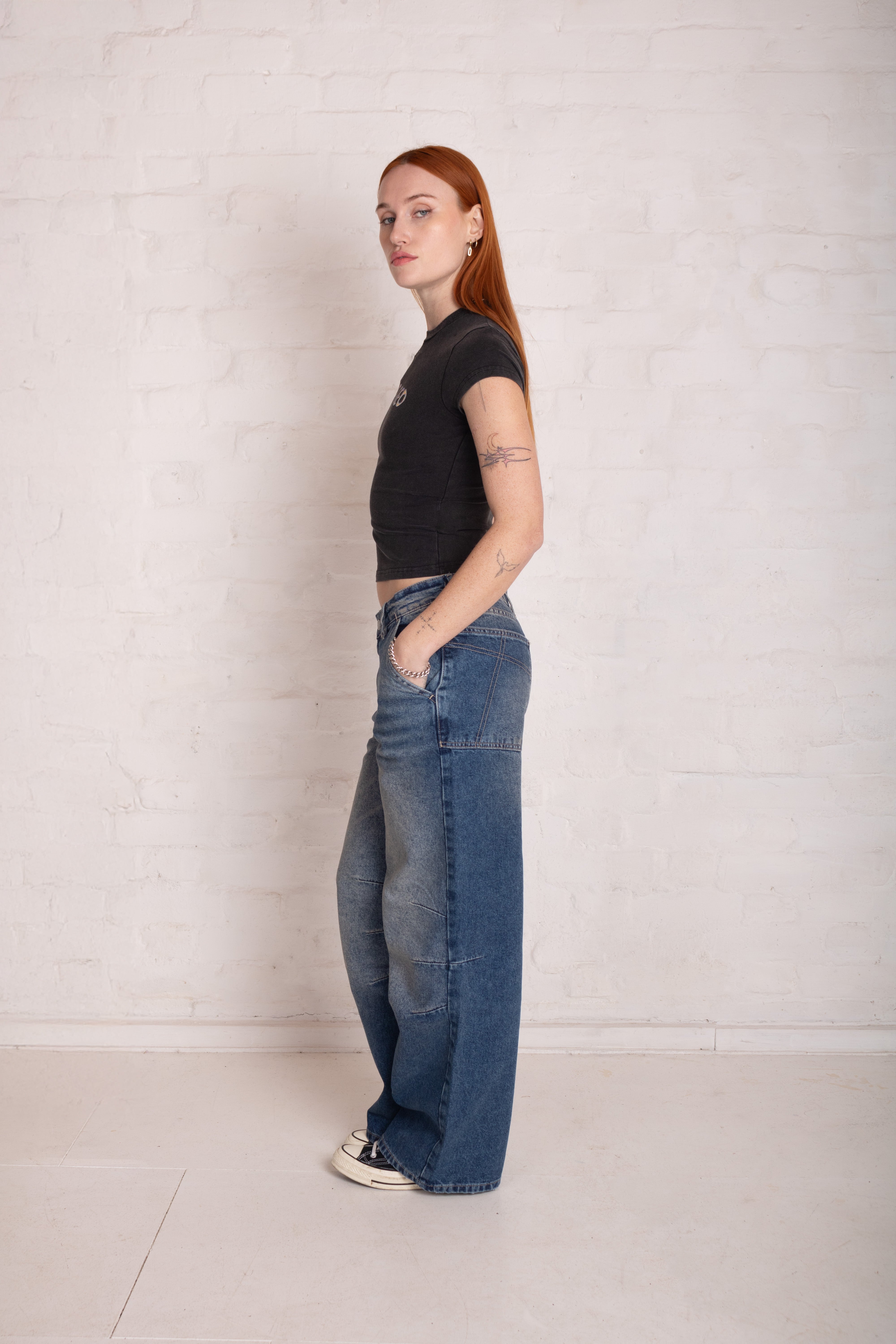 Vintage Distressed High Waist Jeans for Women - Retro Ripped Denim Pants with Satellite Wash - Perfect for Casual Outfits & Streetwear Fashion