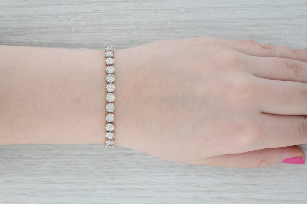 0.20ctw Diamond Flower Cluster Tennis Bracelet in 10k Yellow Gold (7.5
