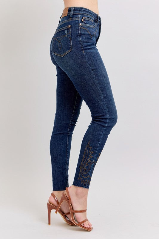 Judy Blue Women's Plus Size High Rise Skinny Jeans with Embroidered Details - Stretchy Comfort Fit for Casual Wear & Everyday Style