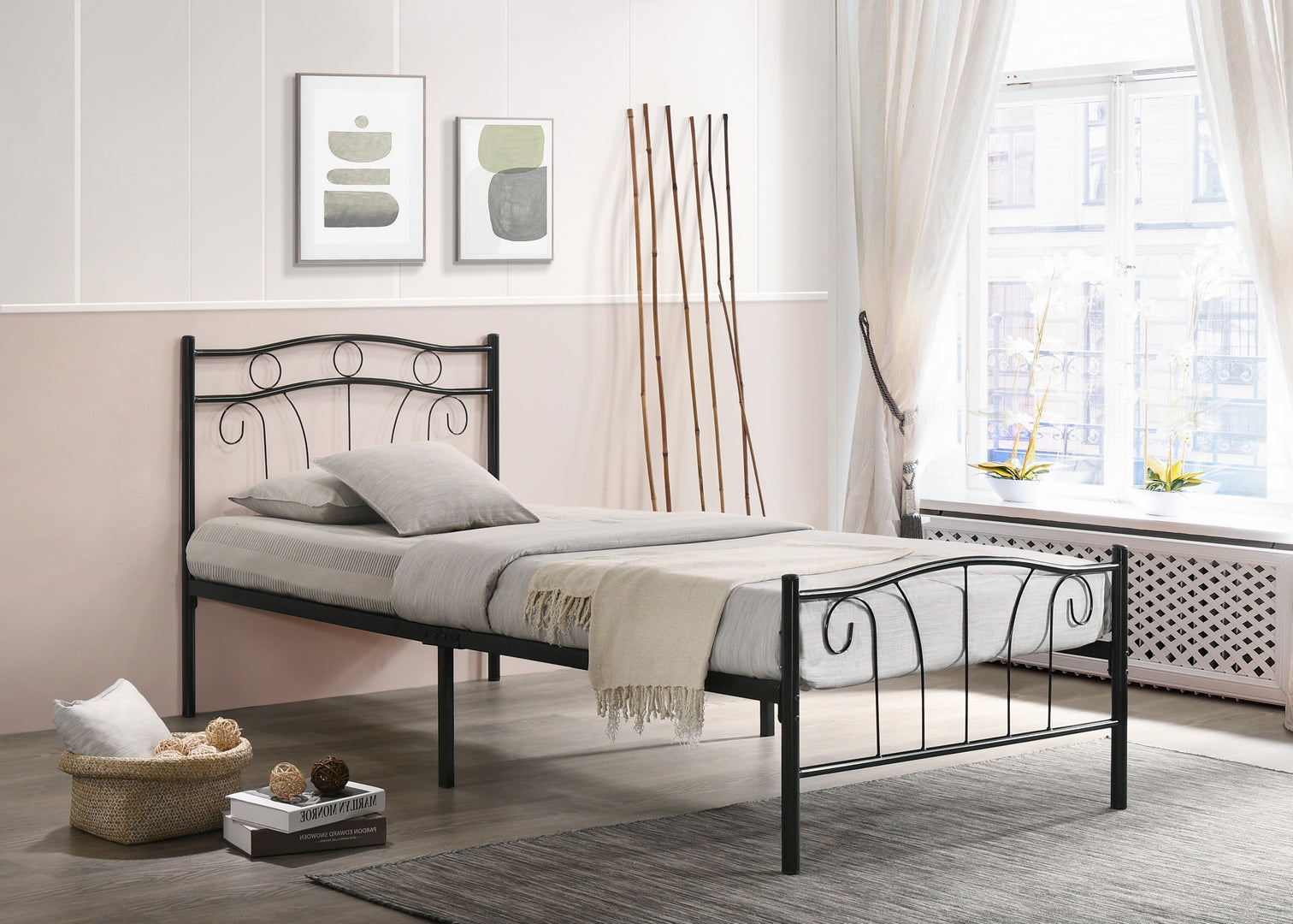 155B Black Metal Steel Platform Bed Frame - Queen Size, Heavy Duty Support for Mattress, Modern Minimalist Design - Perfect for Bedroom, Guest Room, Dormitory & Apartment