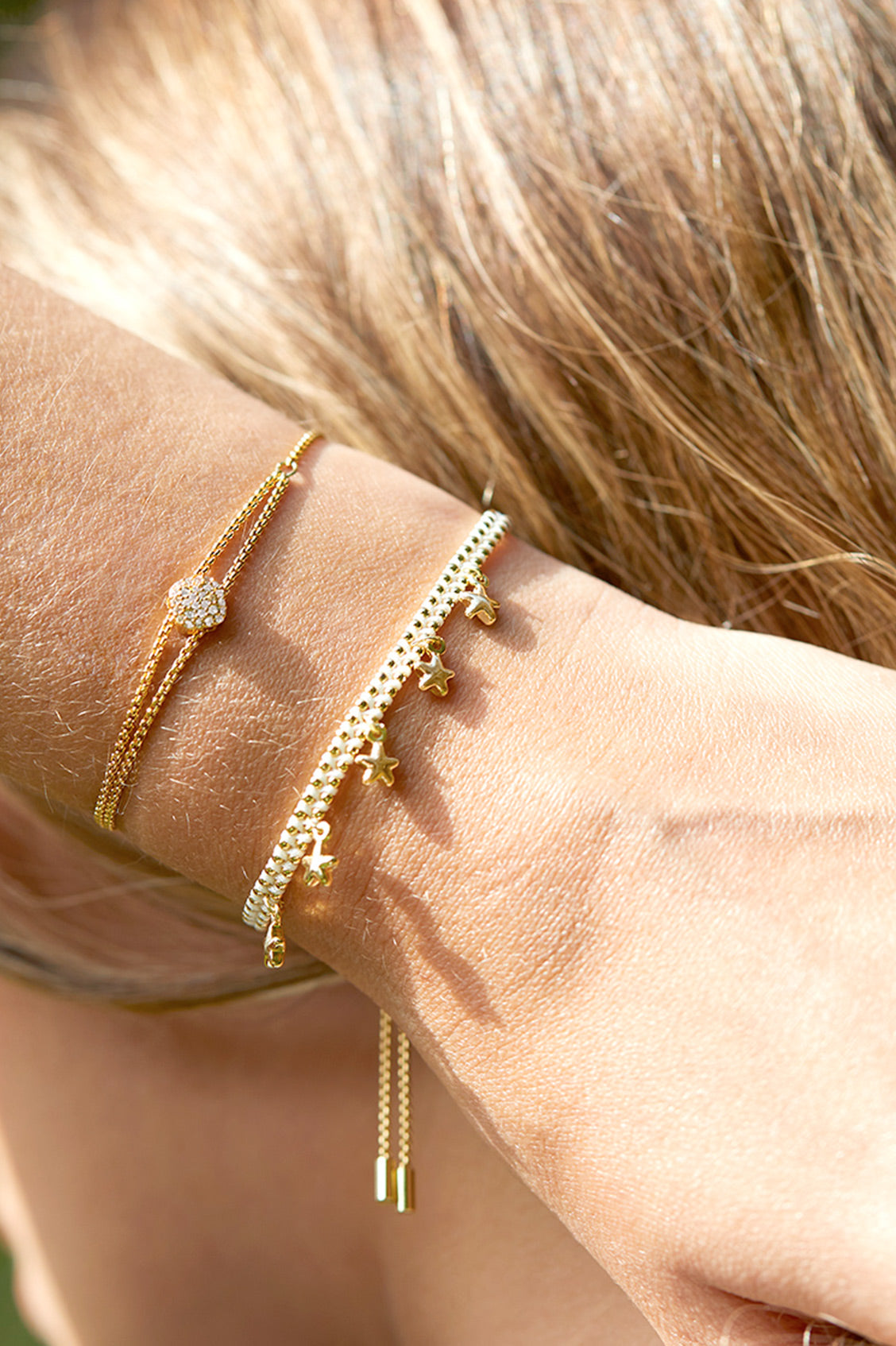 Handmade Woven Star Bracelet for Women - Boho Chic Adjustable Friendship Bracelet - Perfect for Gifts, Parties & Everyday Wear