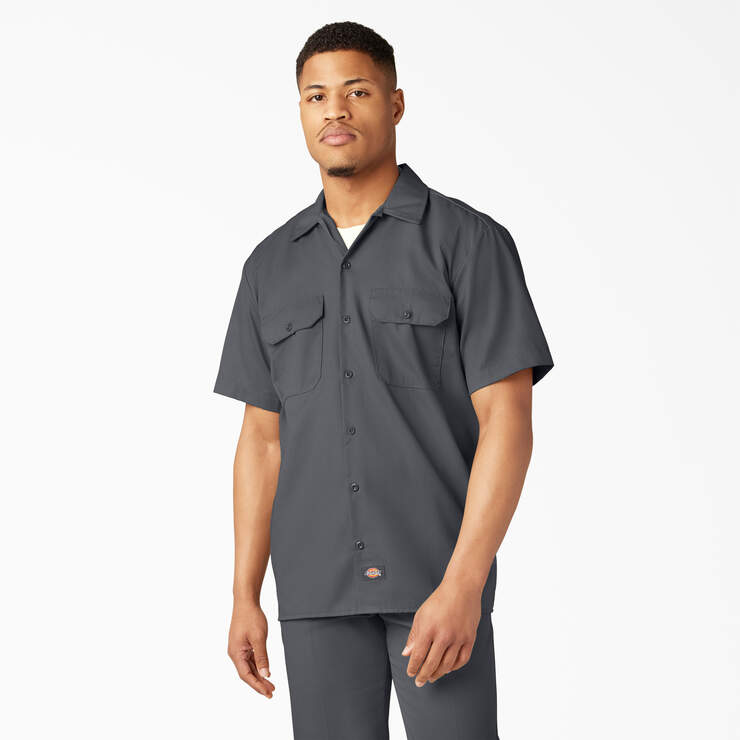 Dickies Men's Short Sleeve Work Shirt - Durable Cotton Workwear for Construction, Landscaping & Outdoor Jobs - Comfortable Professional Uniform Shirt for Mechanics, Carpenters & Handymen