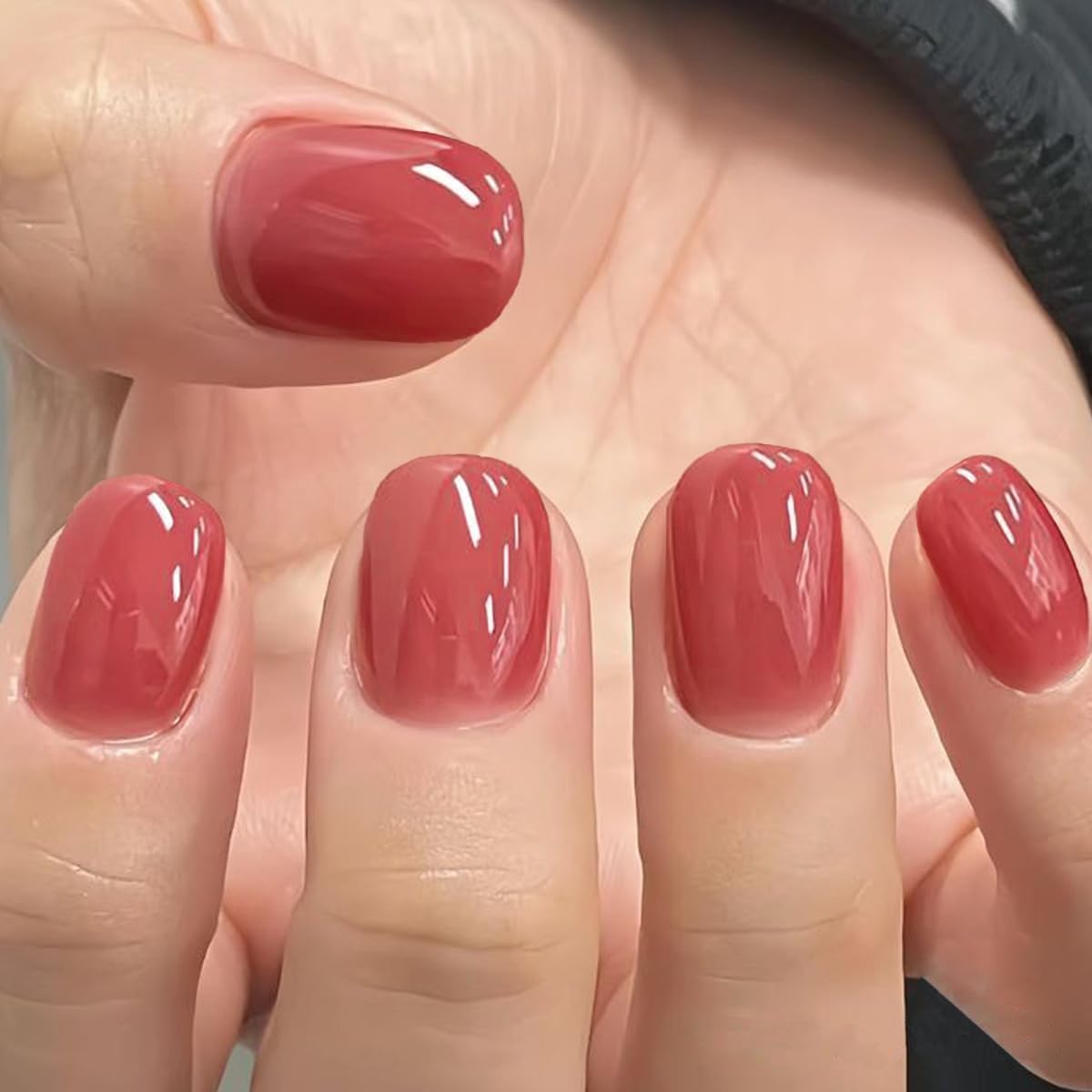 GLAMERMAID 24Pcs Short Squoval Press On Nails - Brick Red Jelly Gel Fake Nails with Glossy UV Finish, Reusable Acrylic False Nails for Women | Perfect for Spring Summer Manicure, Parties, Weddings & Daily Wear