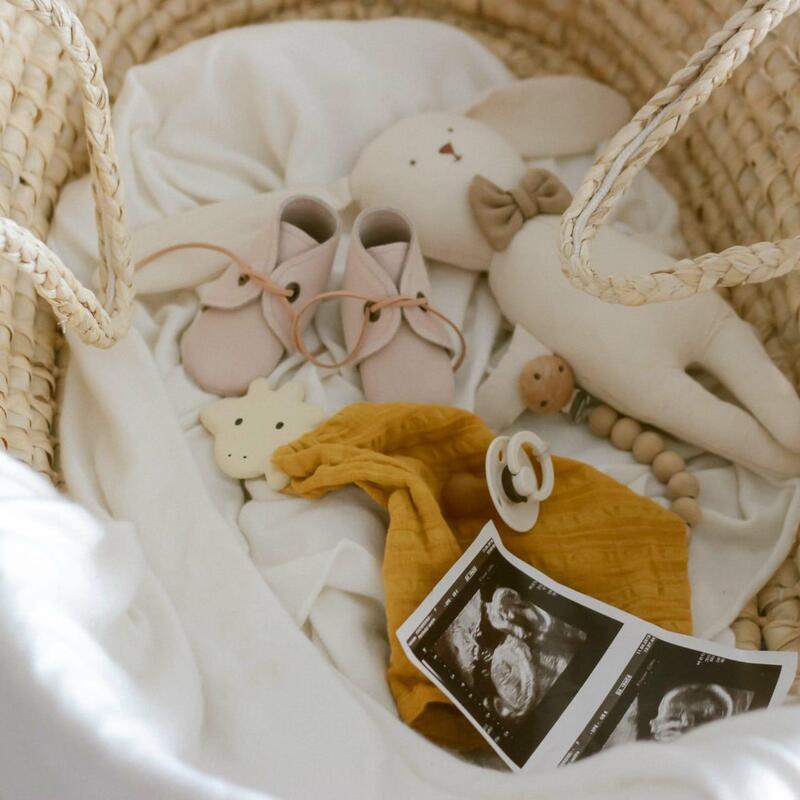 Organic Giraffe-Shaped Natural Rubber Teether with Mustard Muslin Comforter - Safe Baby Teething Toy for Soothing Sore Gums | Perfect for Infants & Toddlers at Home or On-the-Go
