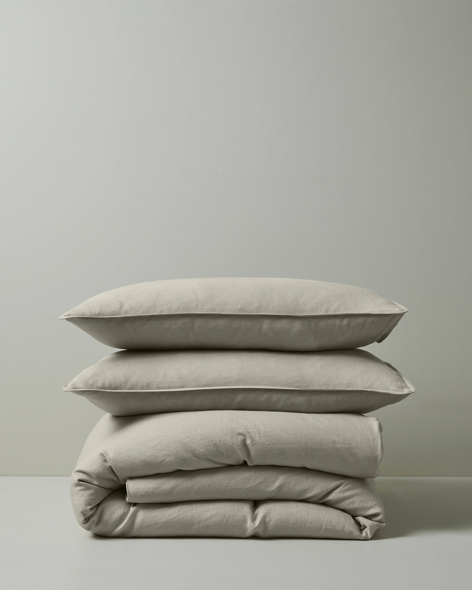 Ravello Quilt Cover Set - Bone White Luxury Bedding - Soft & Breathable Cotton Duvet Cover for Queen/King Size - Perfect for Master Bedroom, Guest Room & Cozy Home Decor
