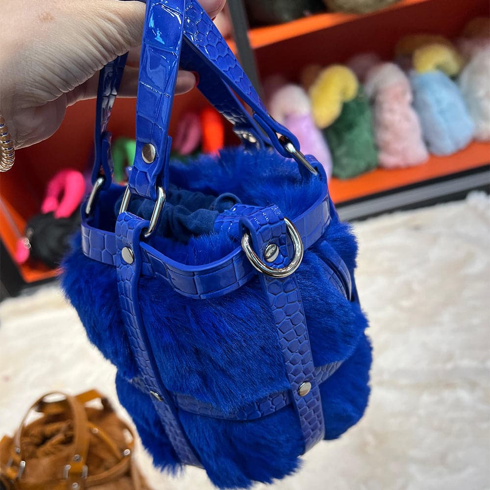 AG Collective Hollow Plush Basket Pluffy Women's Shoulder Crossbody & Handbag - Stylish and Soft for Everyday Use, Shopping, and Casual Outings