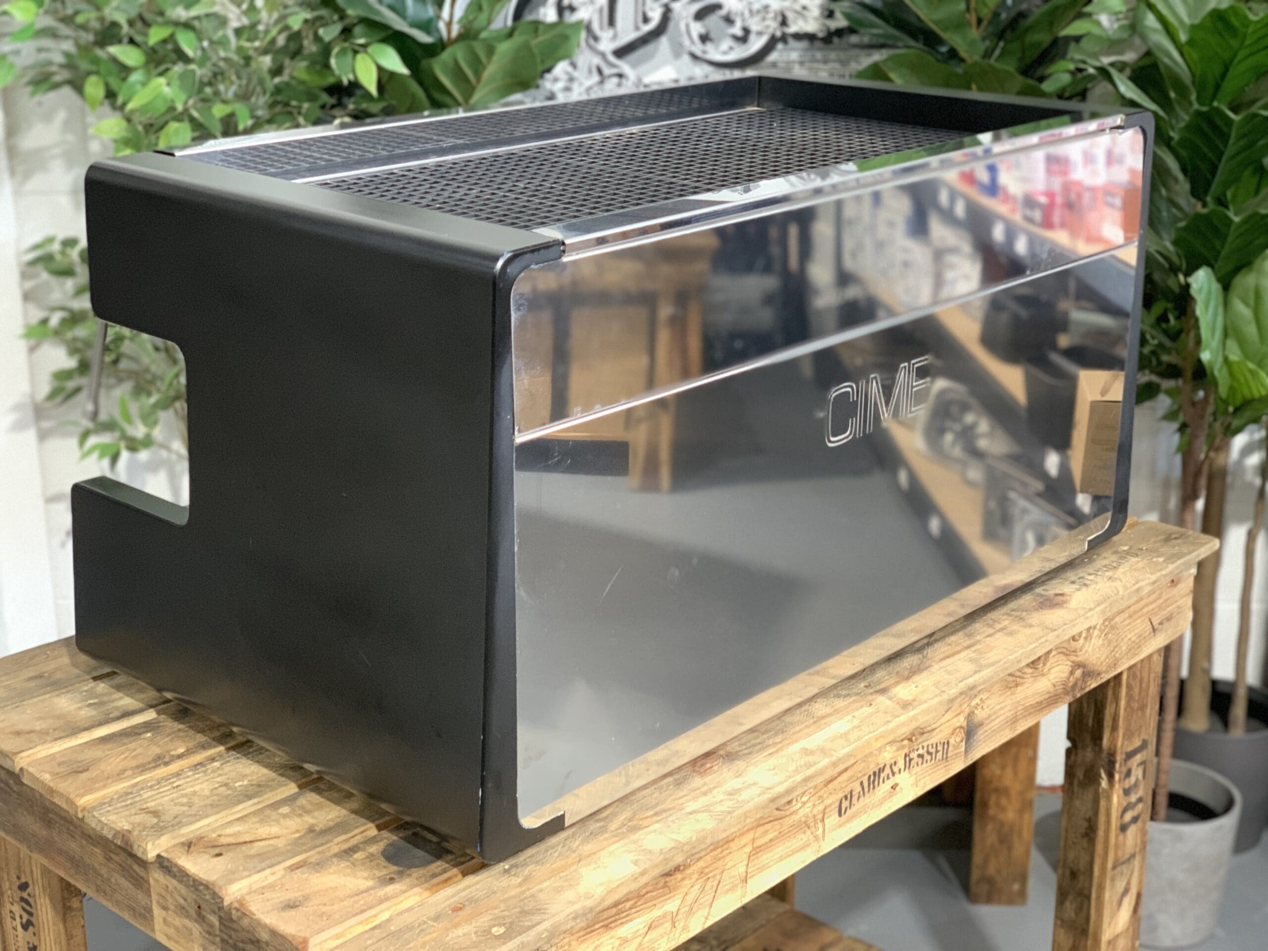 CIME CO 05 3 Group Black Commercial Espresso Machine - Professional Coffee Maker for Cafes, Restaurants & Offices | Perfect for High-Volume Brewing & Barista Training
